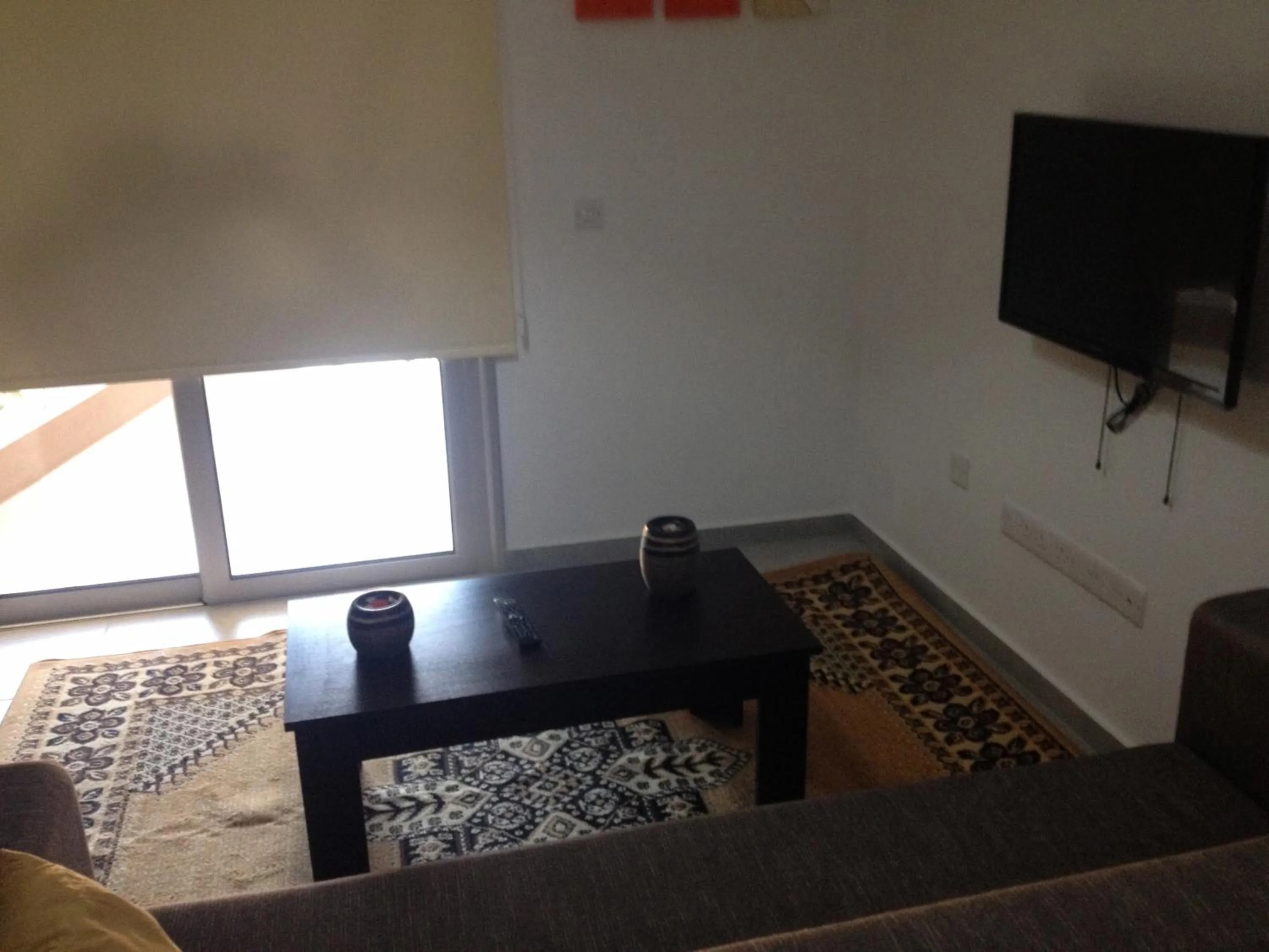Day in Niro Apartments