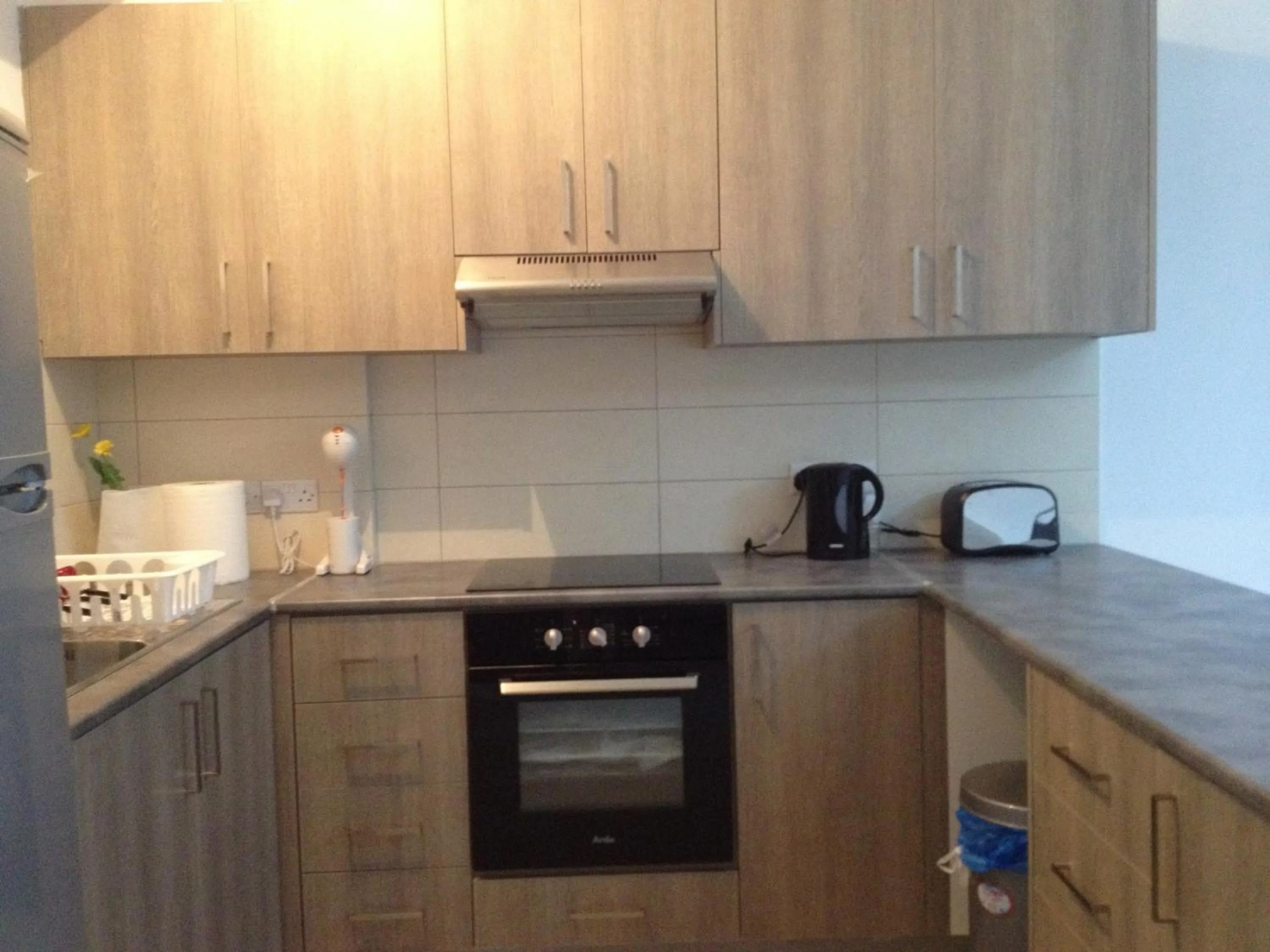 Coffee/tea facilities in Niro Apartments