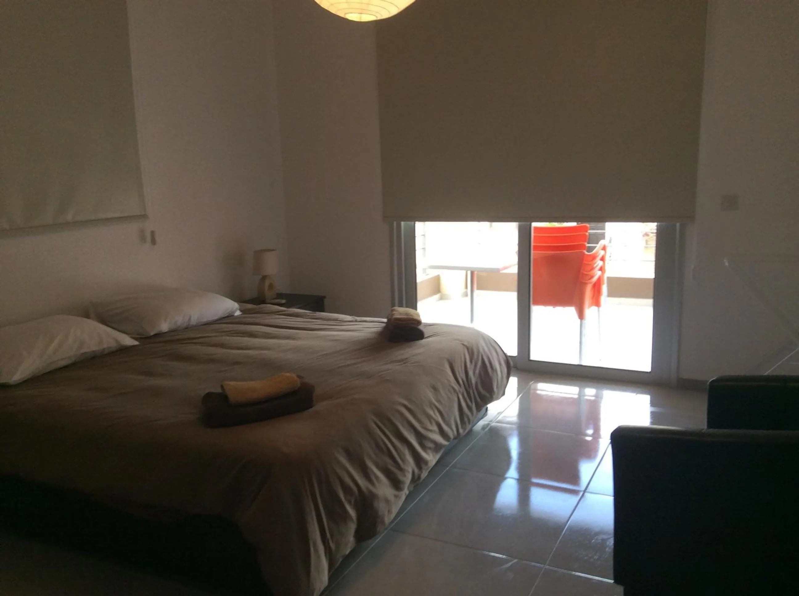 Spring, Bed in Niro Apartments
