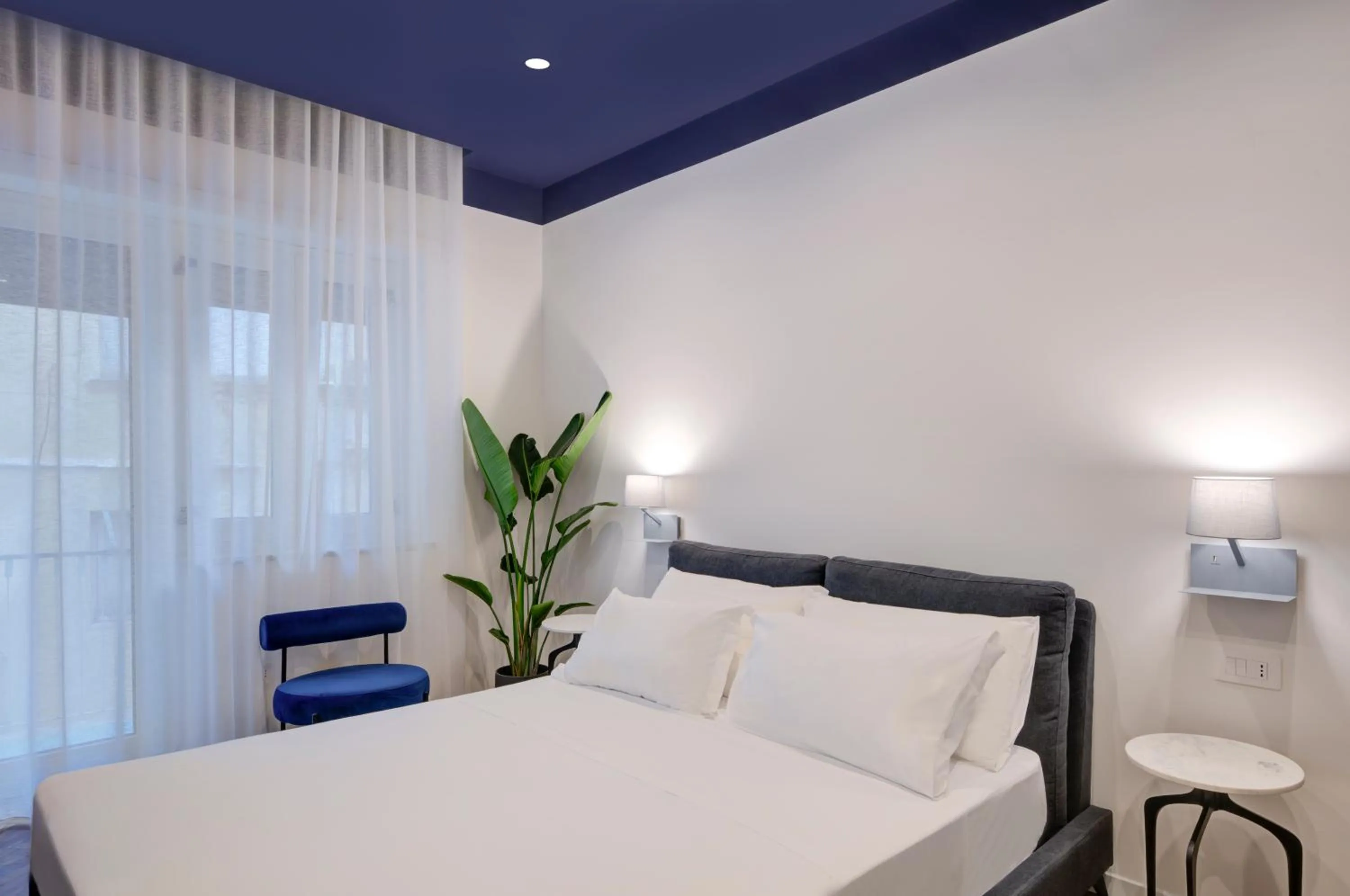 Bed in Well Suites - Piazza dei Martiri