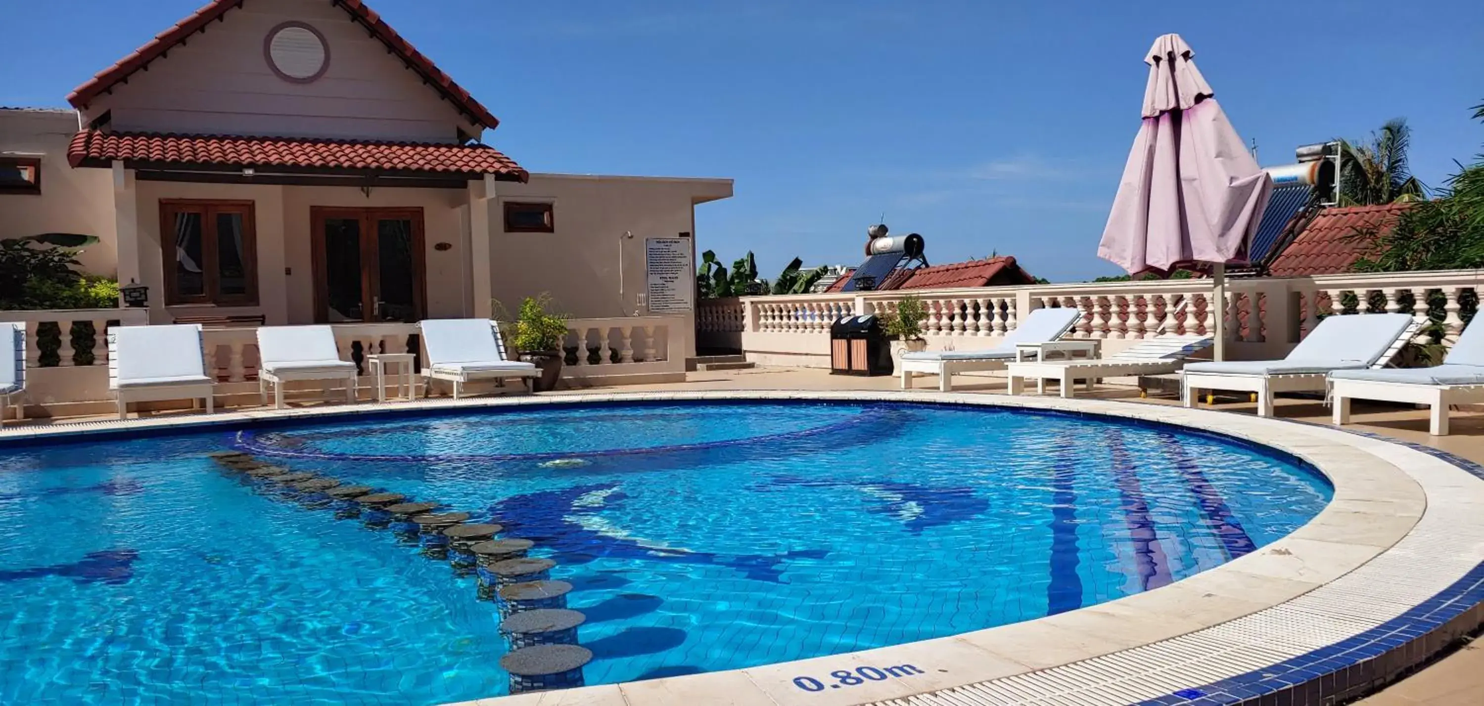 Swimming pool in Hong Bin Bungalow Swimming pool in Hong Bin Bungalow