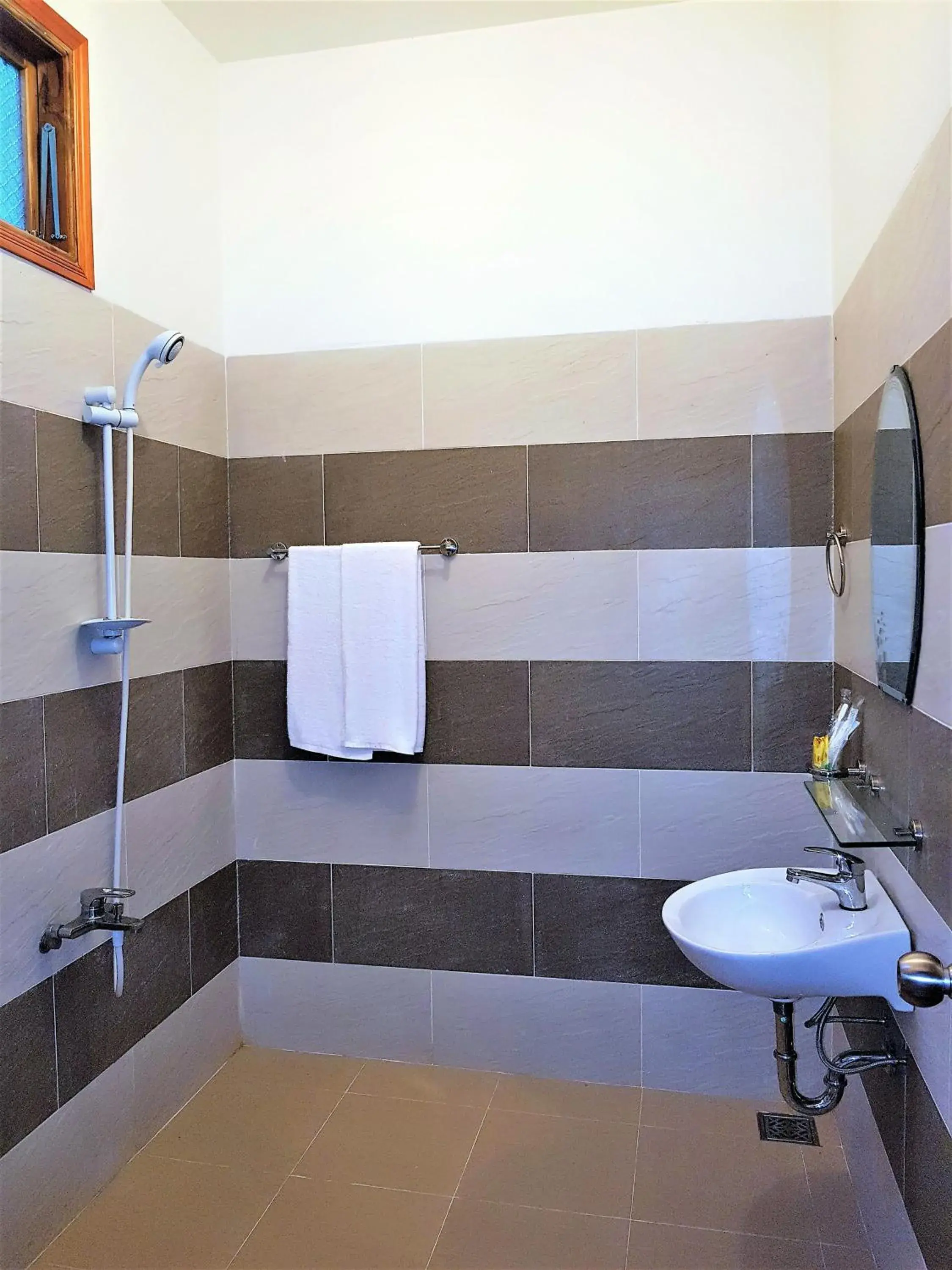 Bathroom in Tang Thanh Phat Resort Bathroom in Tang Thanh Phat Resort