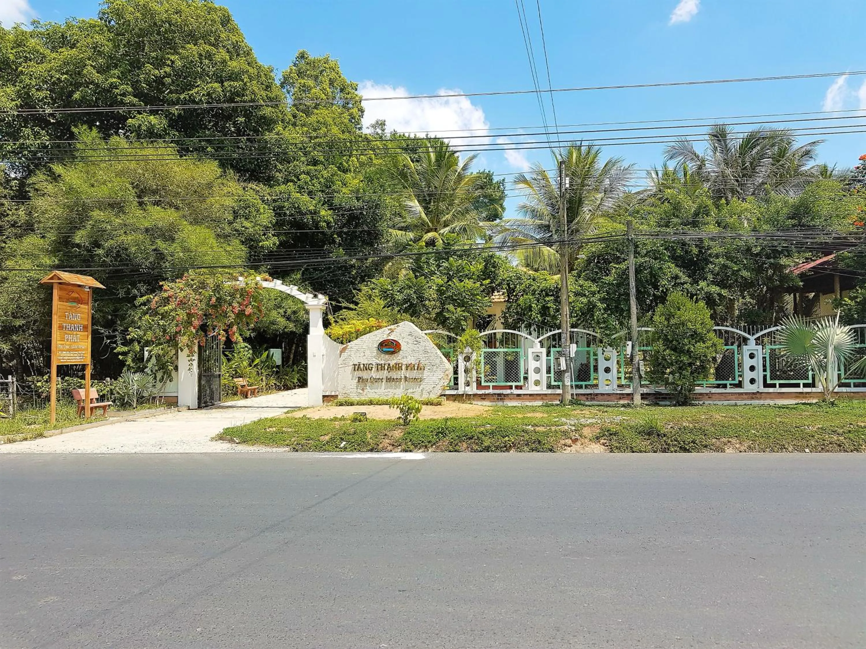 Facade/entrance in Tang Thanh Phat Resort