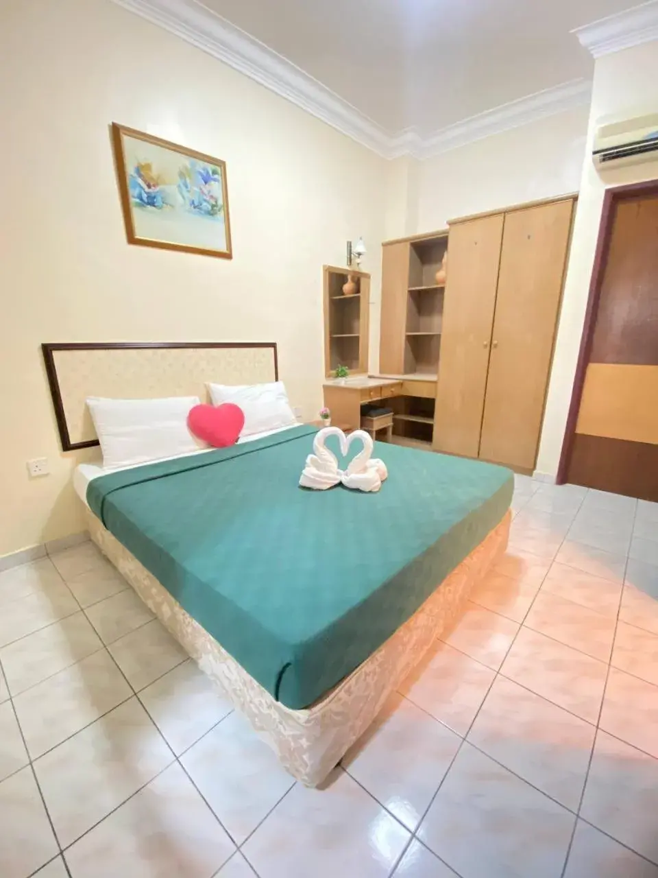 Bedroom, Bed in Teluk Batik Holiday Apartment Bedroom, Bed in Teluk Batik Holiday Apartment