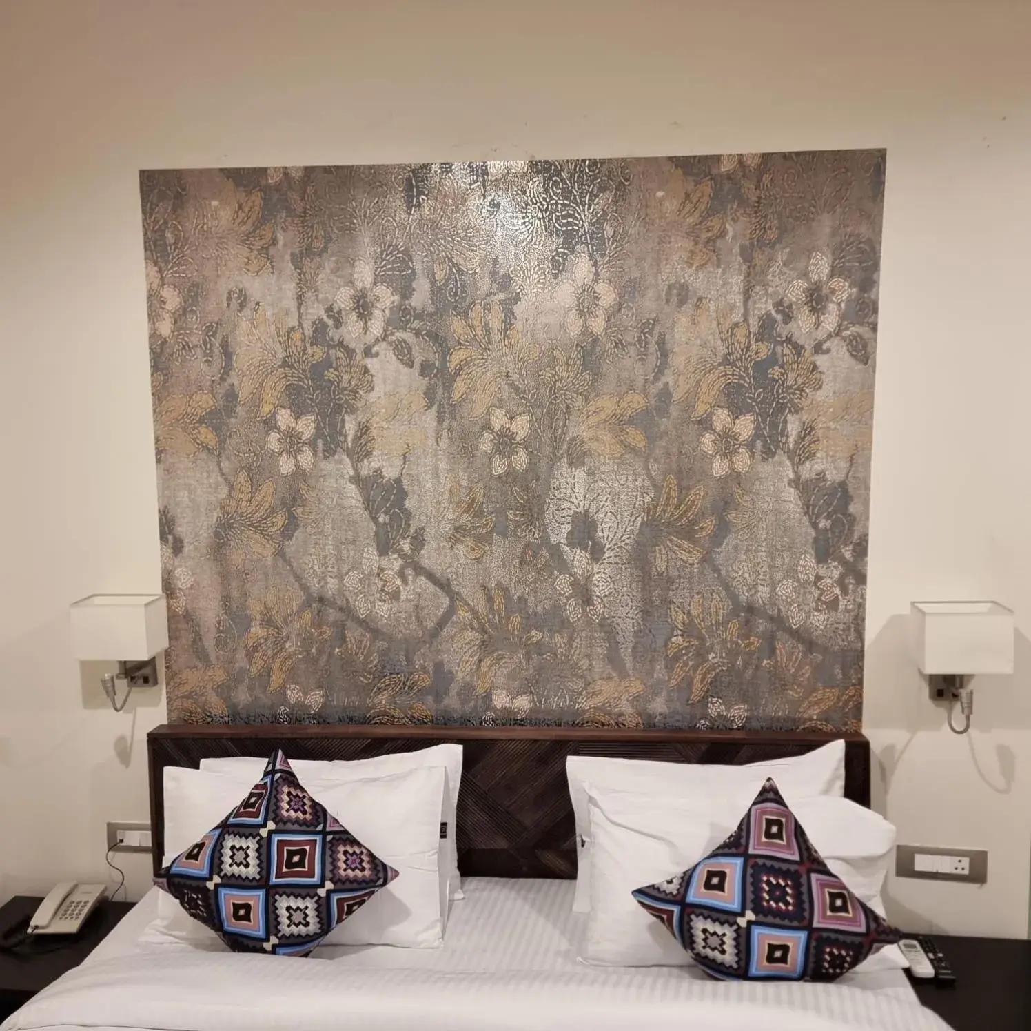 Bed in The Jais Boutique Stay Bed in The Jais Boutique Stay