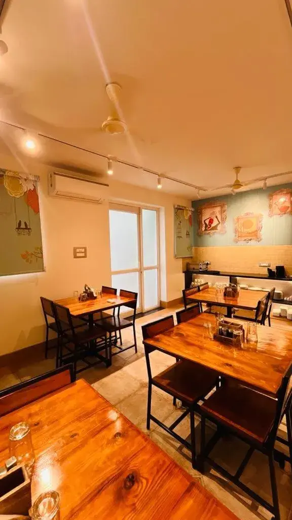 Restaurant/places to eat in The Jais Boutique Stay Restaurant/places to eat in The Jais Boutique Stay