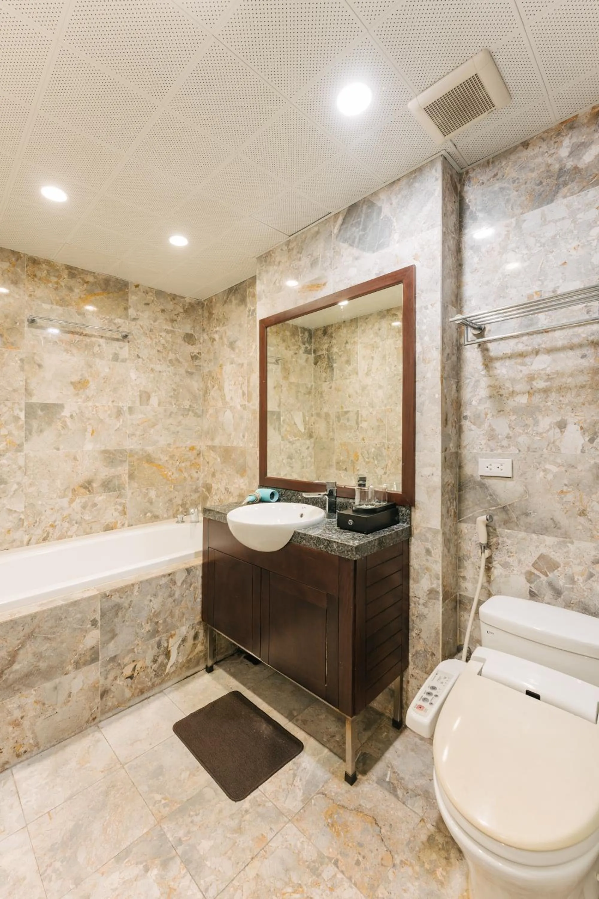 Hi.Home House near Lake