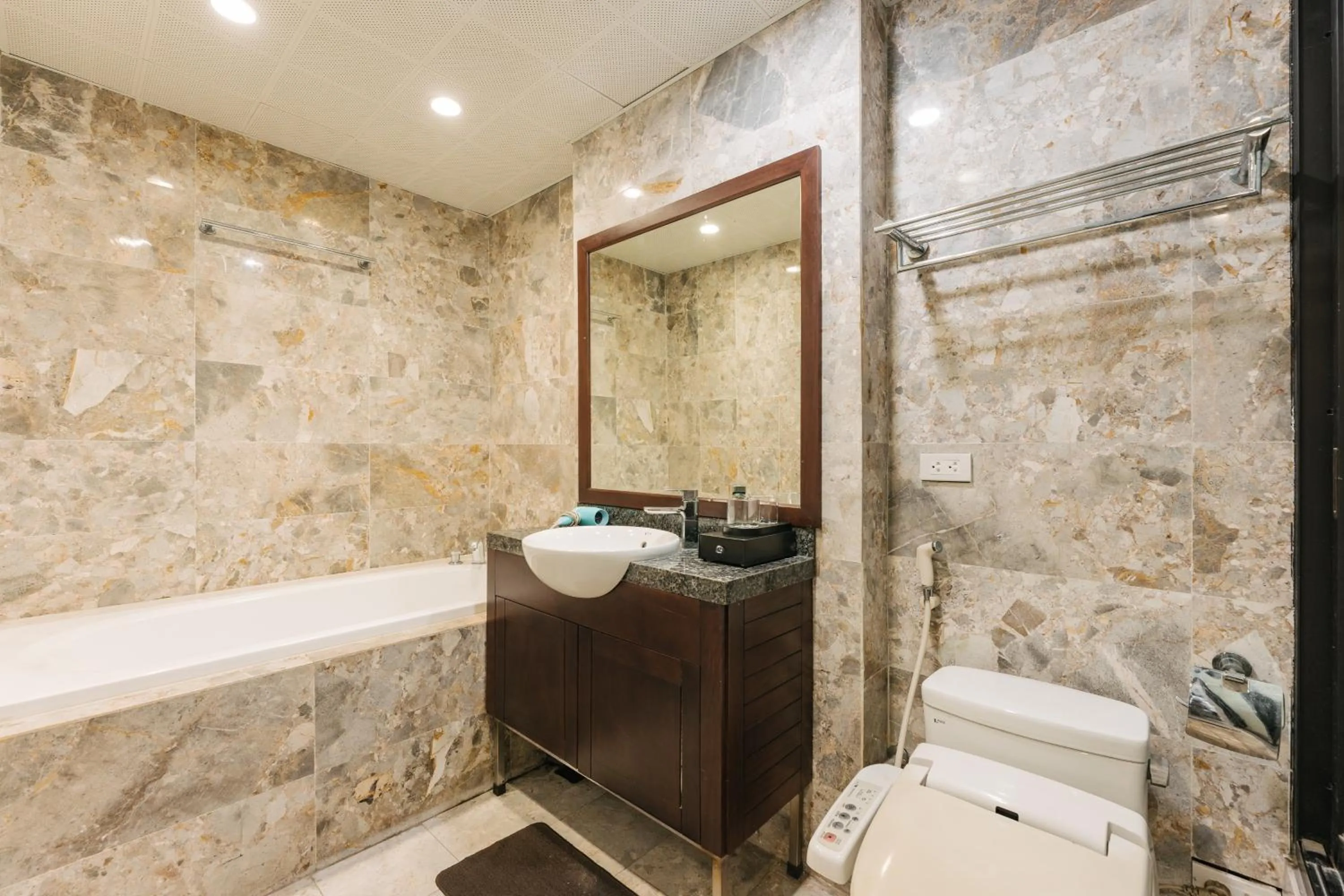 Hi.Home House near Lake