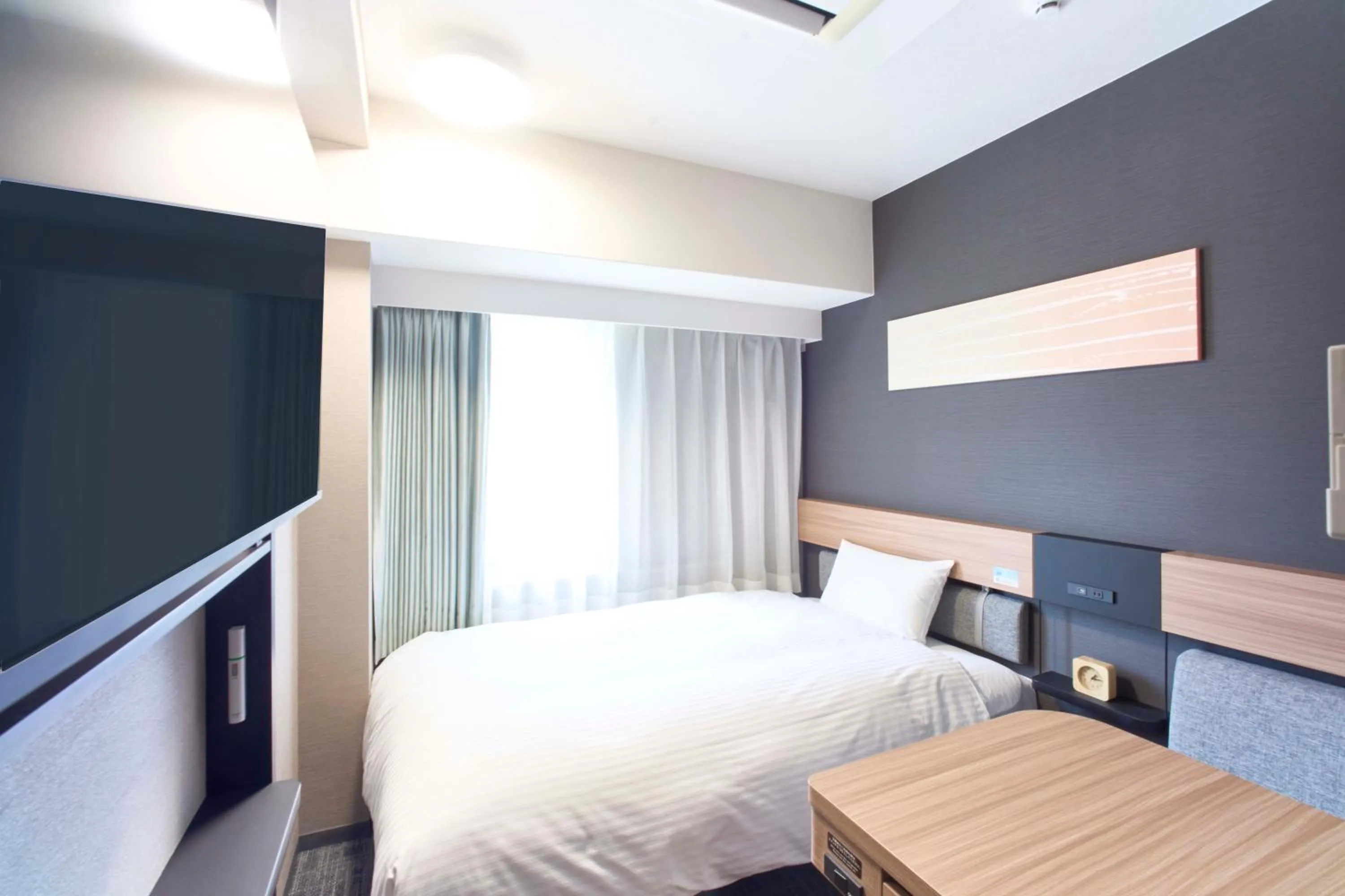 Bed in Washington R&B Hotel Kyoto Station Hachijoguchi