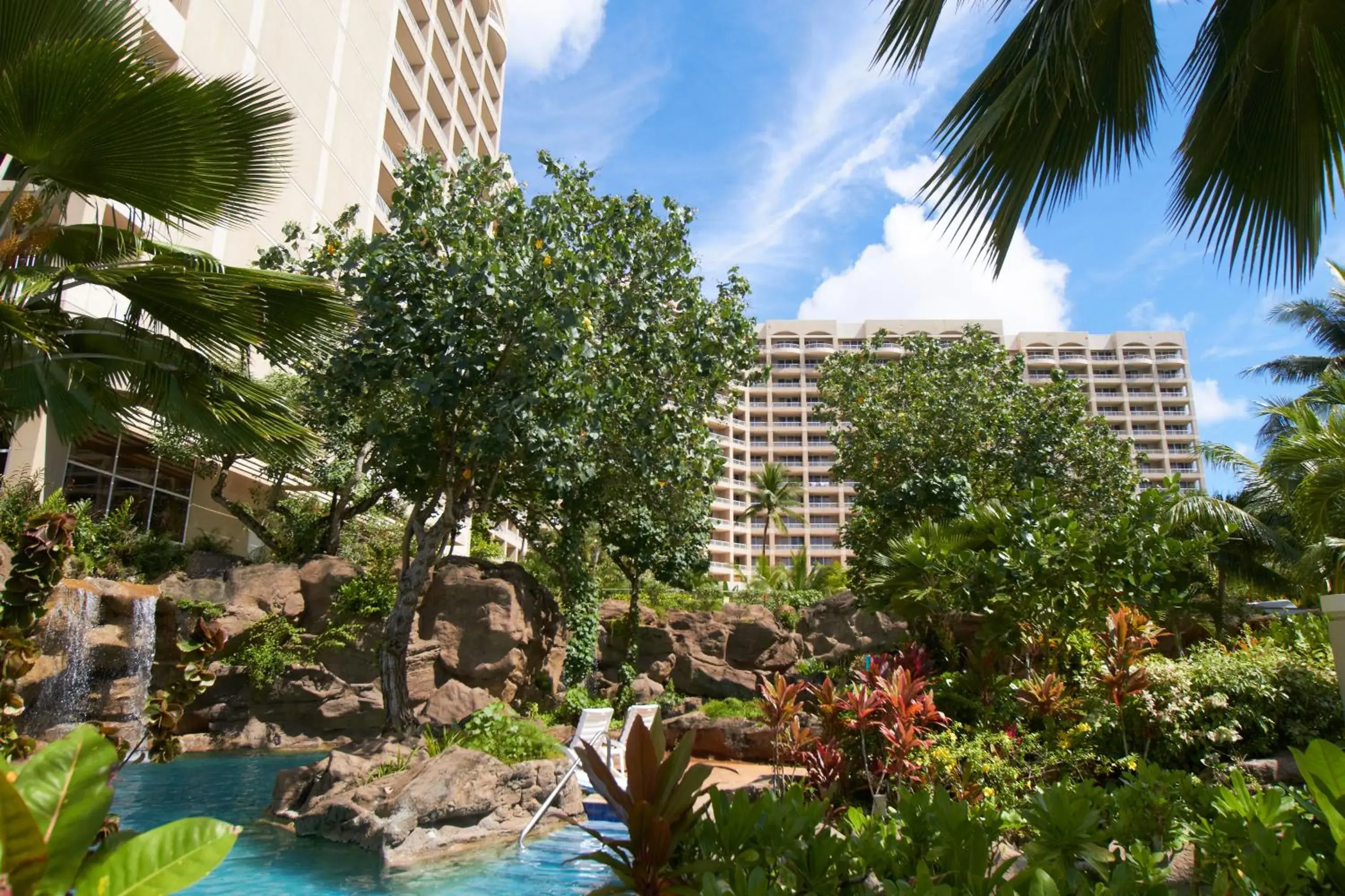 Swimming pool in Hyatt Regency Guam Swimming pool in Hyatt Regency Guam