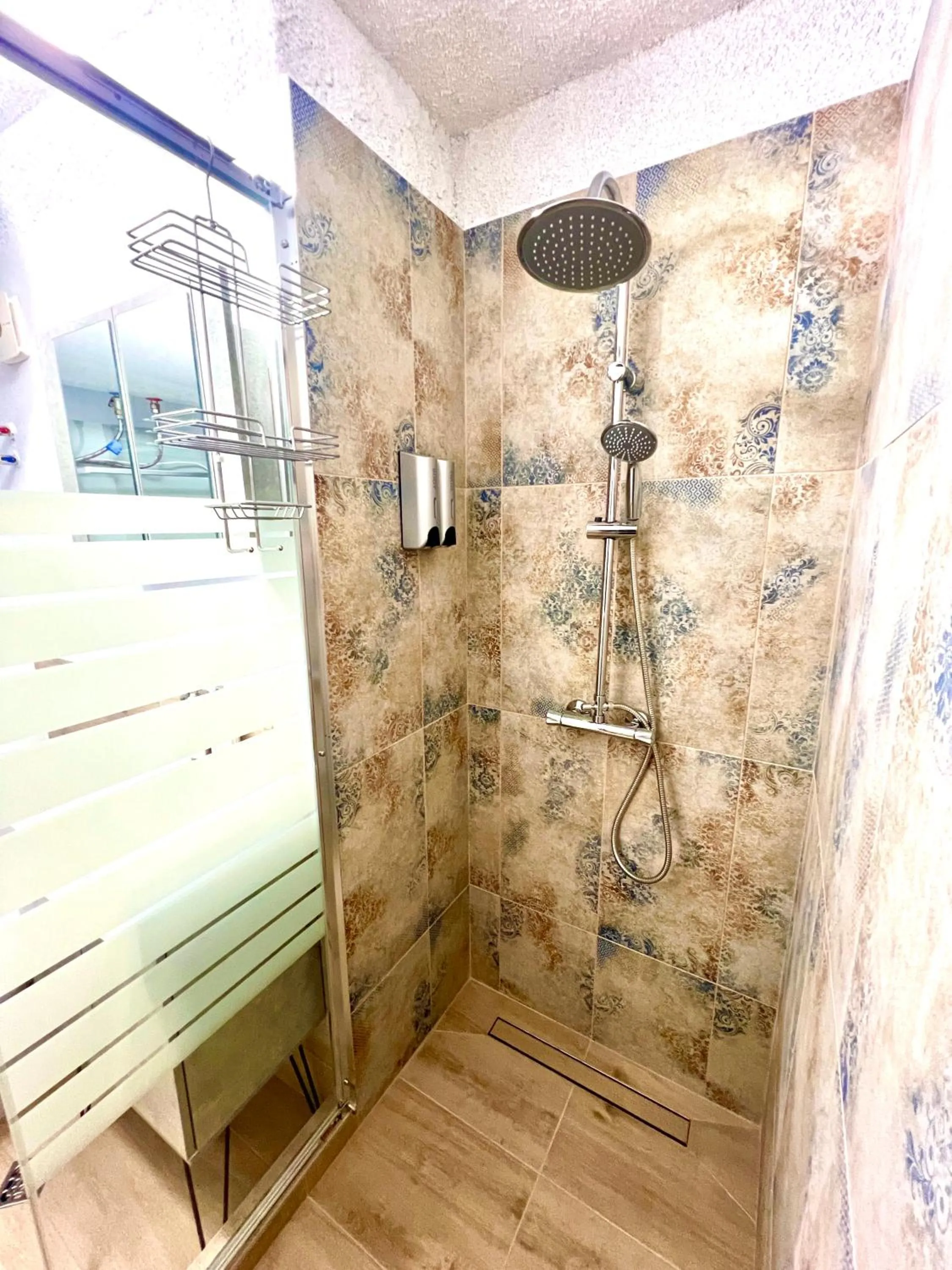 The Green Apartment 2BR - free parking