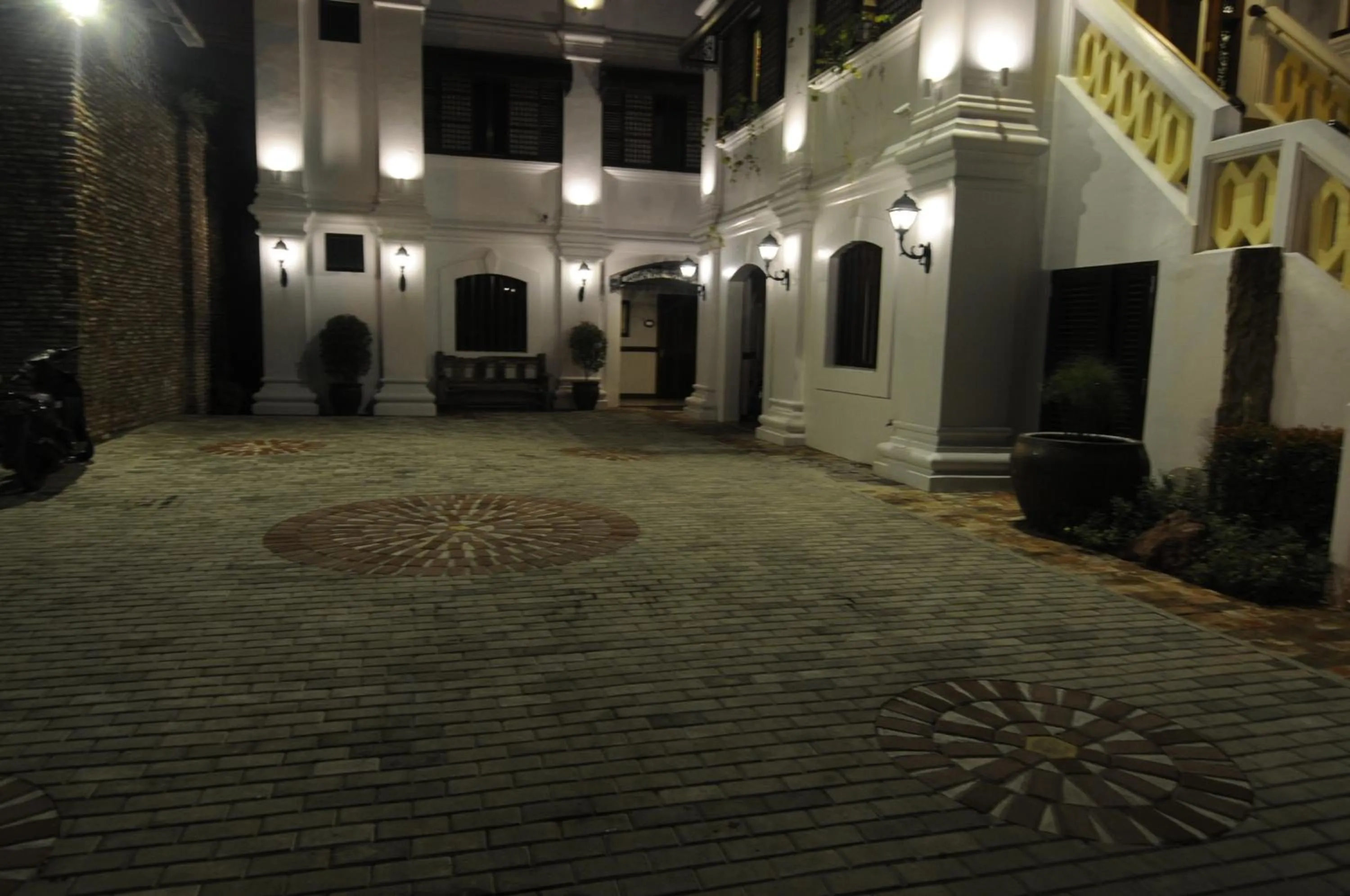 Property building in Hotel Veneto De Vigan