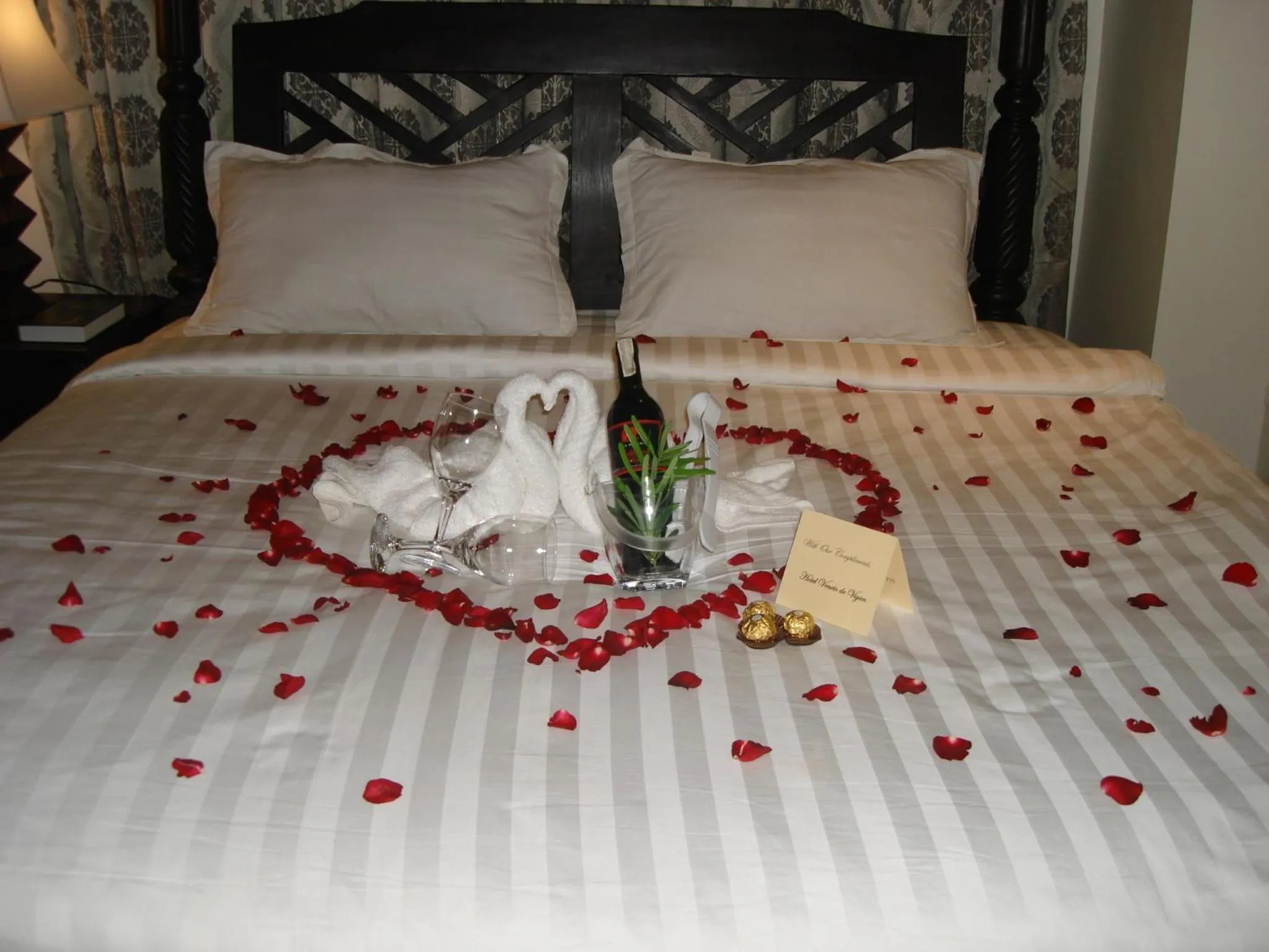 Bed in Hotel Veneto De Vigan