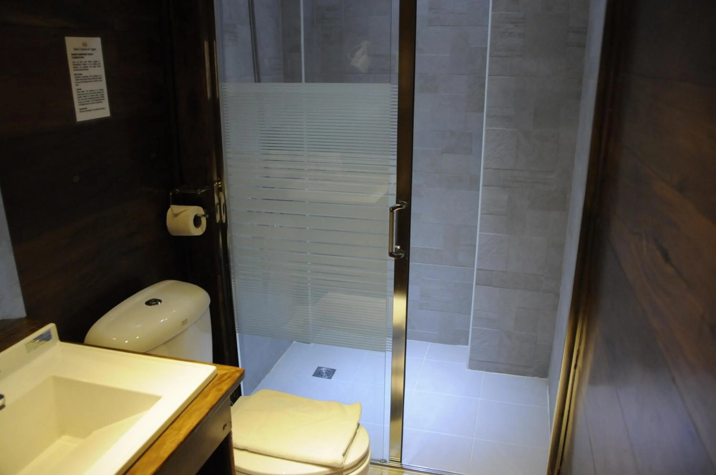 Bathroom in Hotel Veneto De Vigan