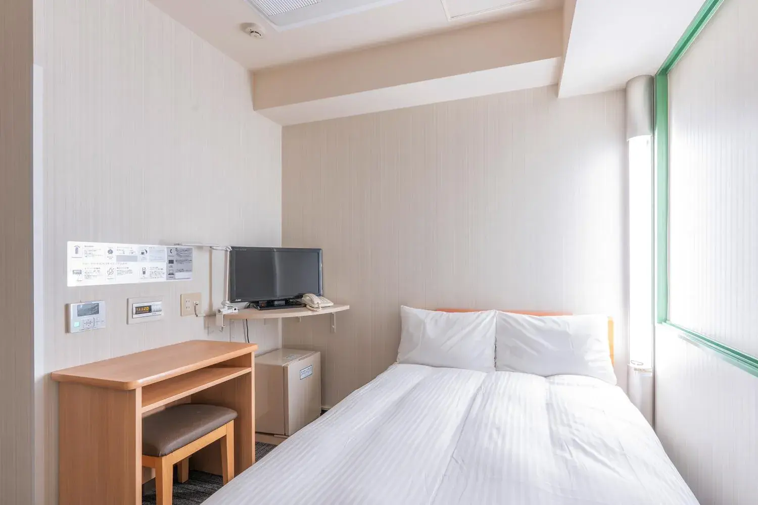 Photo of the whole room, Bed in washington R&B Hotel Kanazawa Station Nishiguchi Photo of the whole room, Bed in washington R&B Hotel Kanazawa Station Nishiguchi