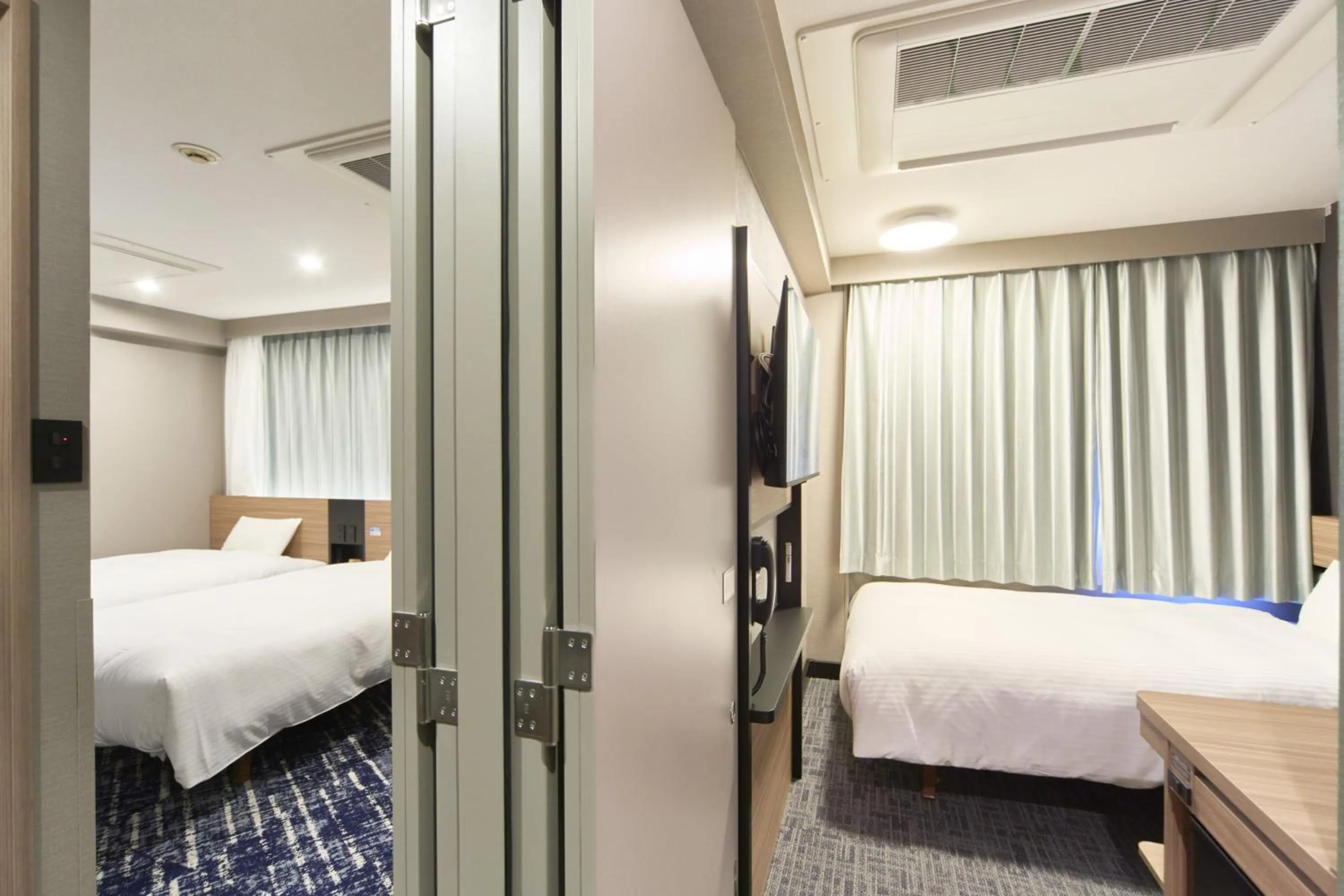 Bed in Washington R&B Hotel Shin Yokohama Ekimae