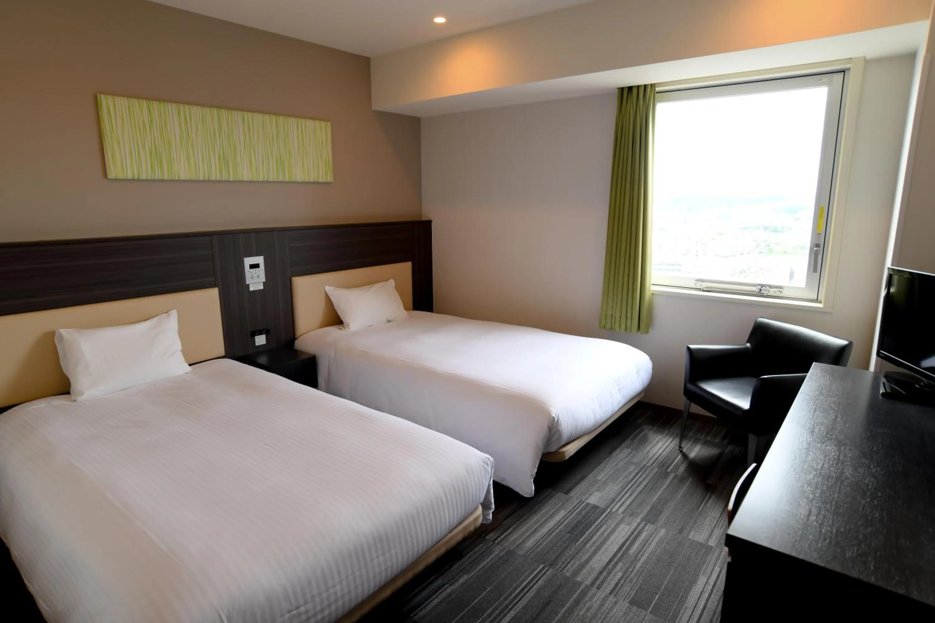 Photo of the whole room, Bed in Washington R&B Hotel Hachioji