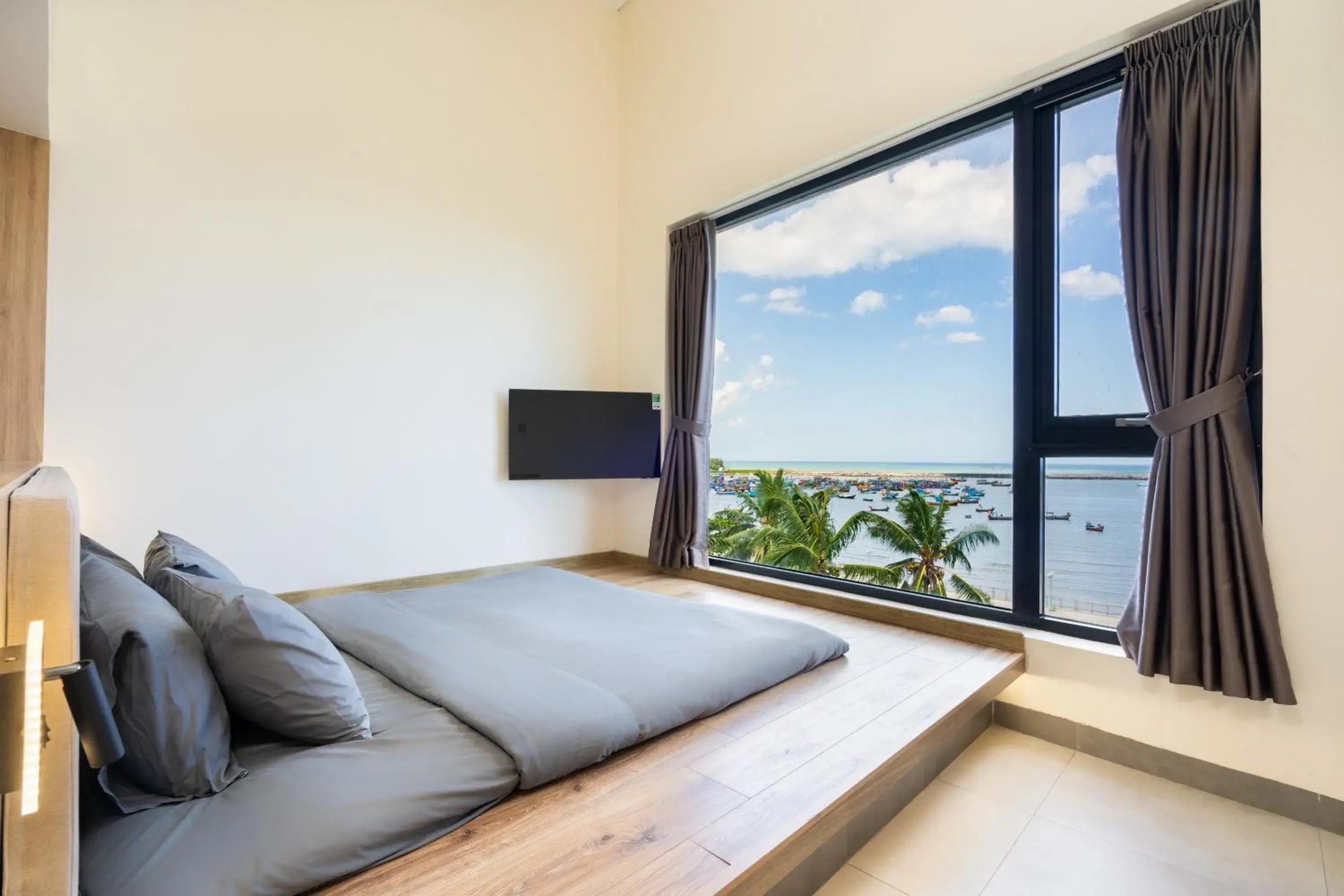 King Suite with Sea View in The Rebirth Apartment Binh Chau Ho Tram King Suite with Sea View in The Rebirth Apartment Binh Chau Ho Tram