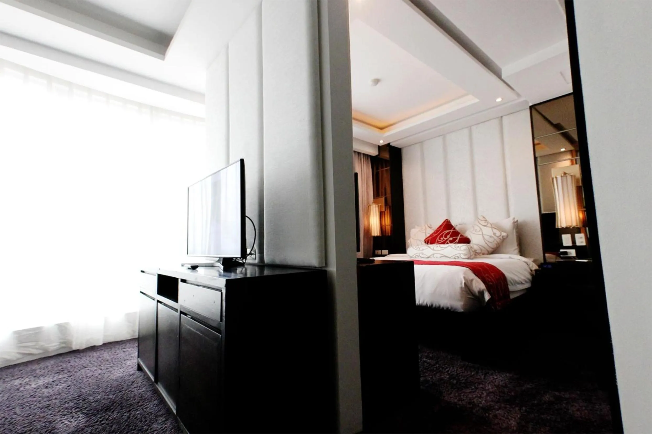 Bathroom, Bed in The Penthouse Hotel and Residences