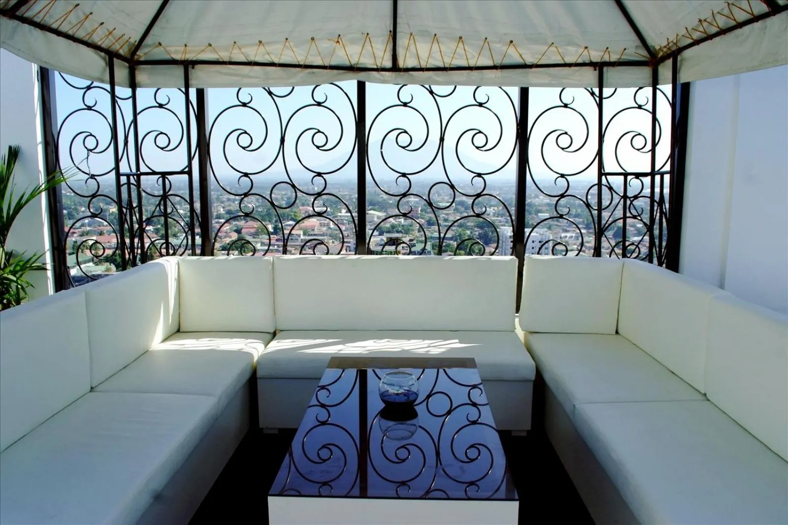 Patio in The Penthouse Hotel and Residences