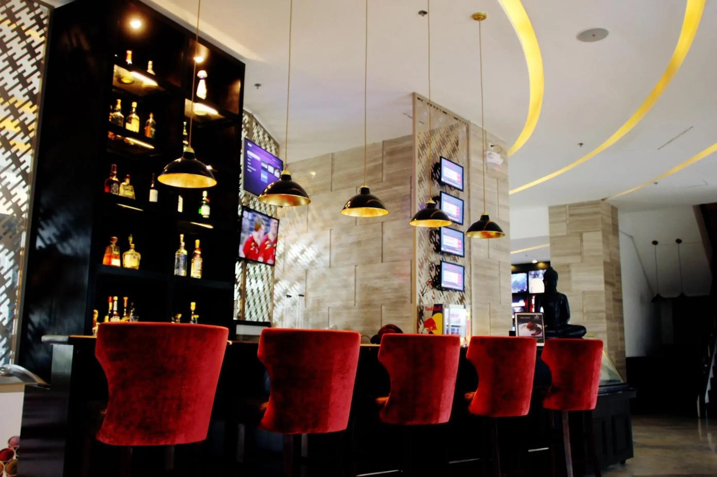 Restaurant/places to eat in The Penthouse Hotel and Residences Restaurant/places to eat in The Penthouse Hotel and Residences