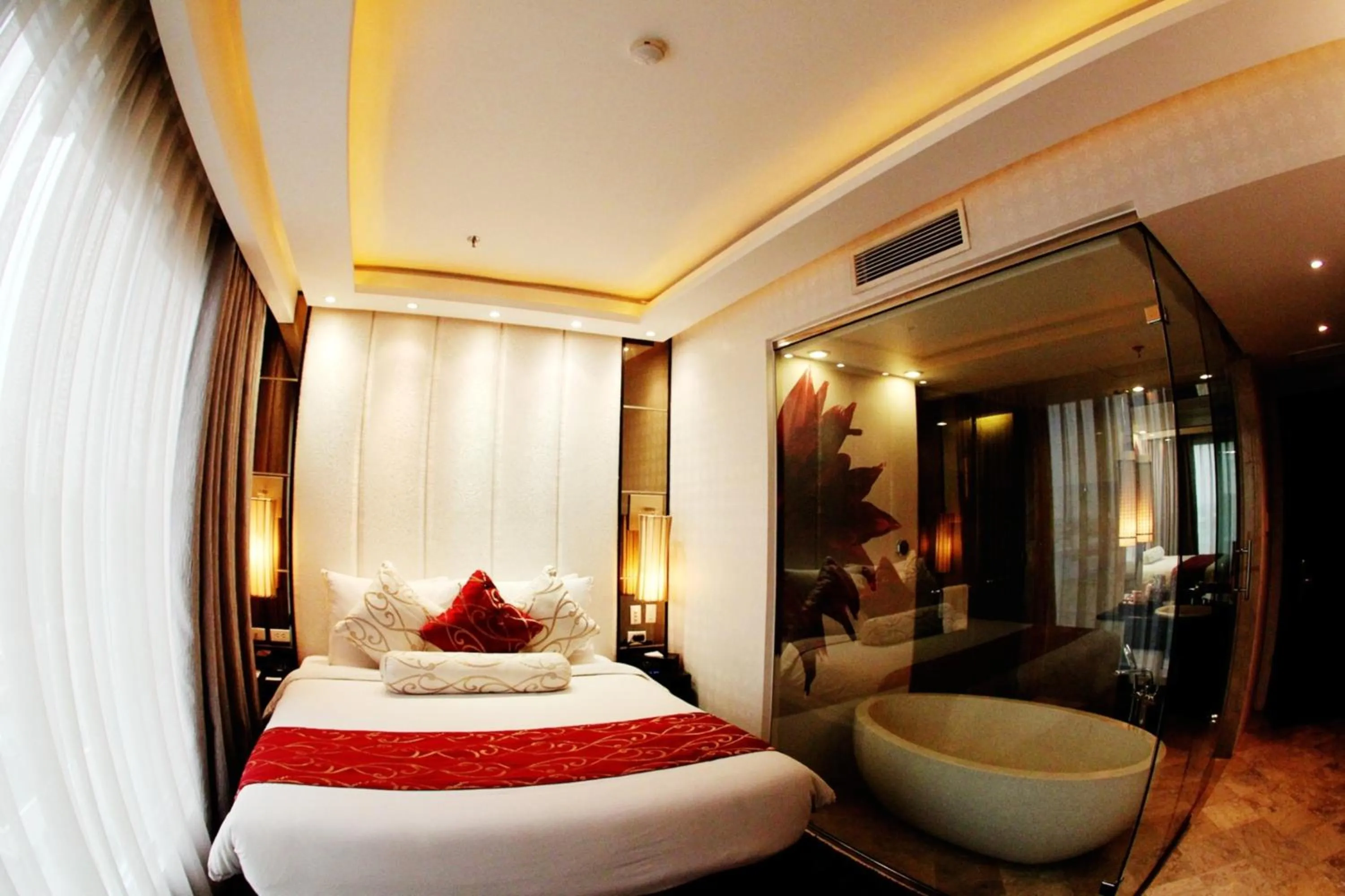 Photo of the whole room, Bed in The Penthouse Hotel and Residences