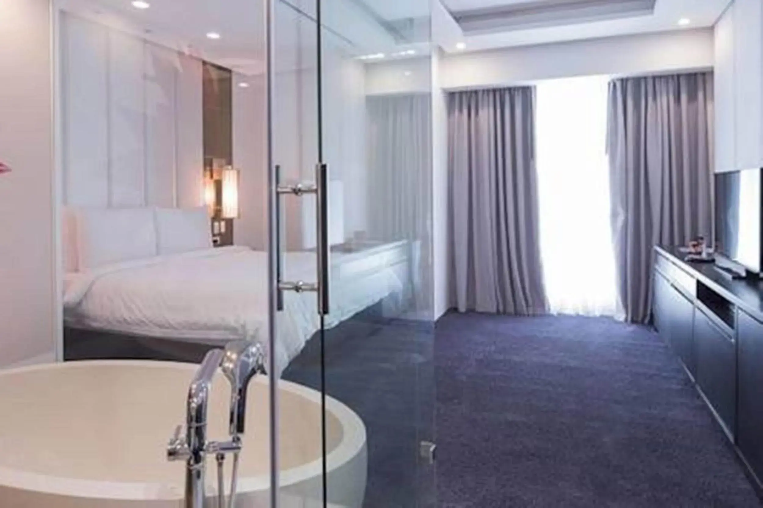 Photo of the whole room, Bed in The Penthouse Hotel and Residences Photo of the whole room, Bed in The Penthouse Hotel and Residences