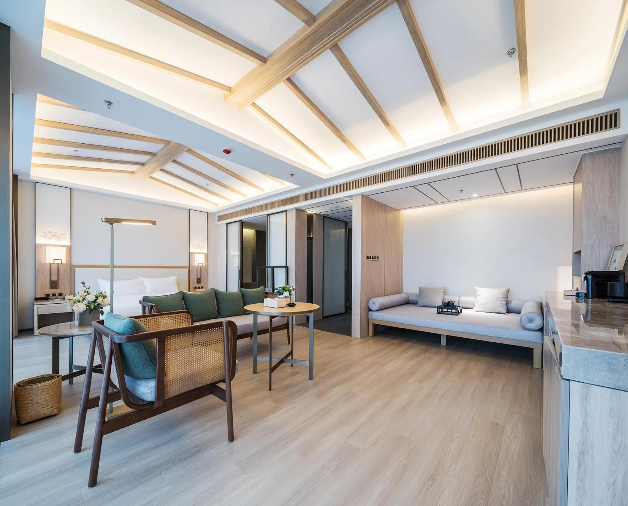 Photo of the whole room in Hentique Manna Tangshan