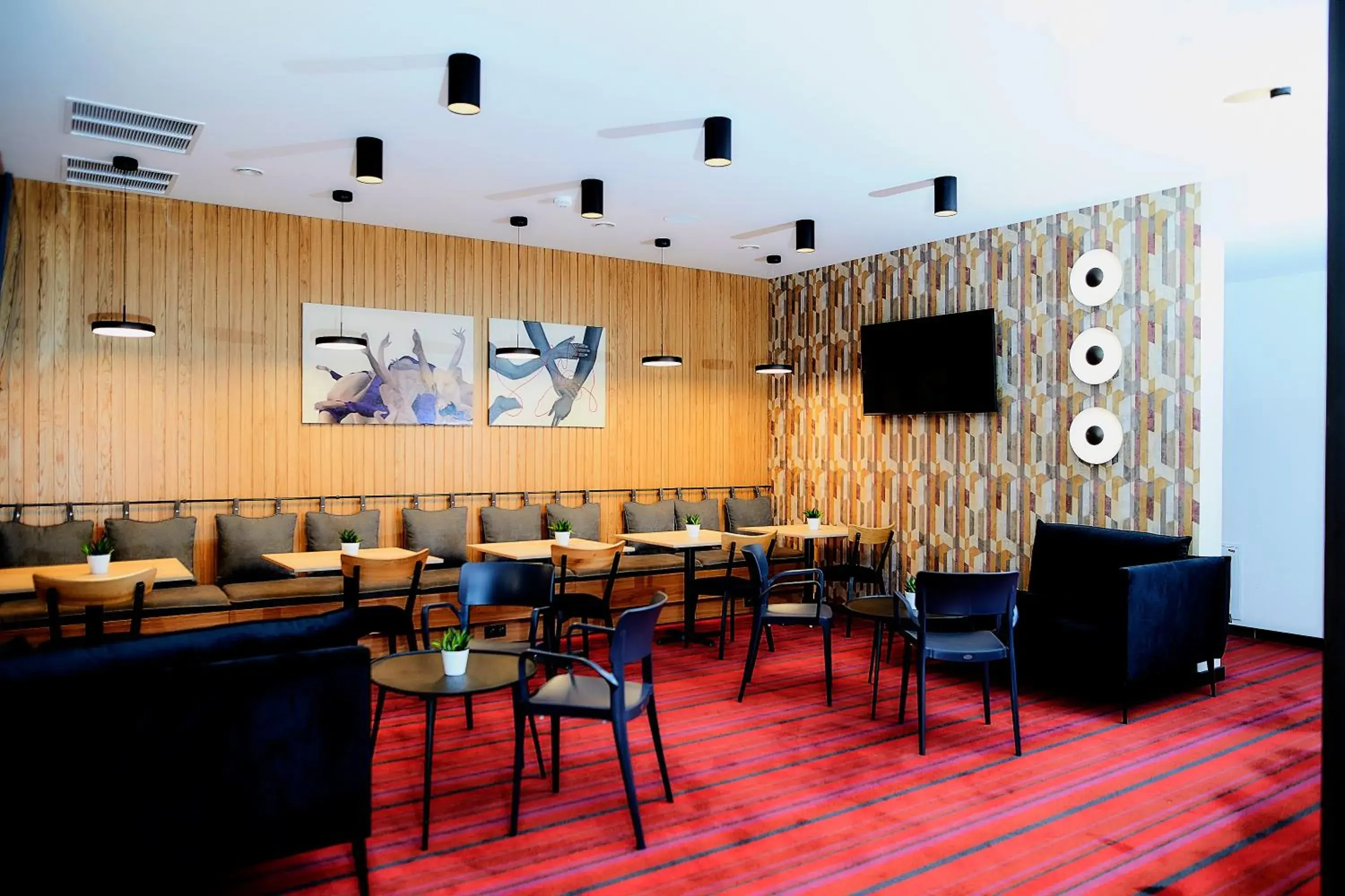 Lounge or bar in Tulip Inn Żyrardów Lounge or bar in Tulip Inn Żyrardów