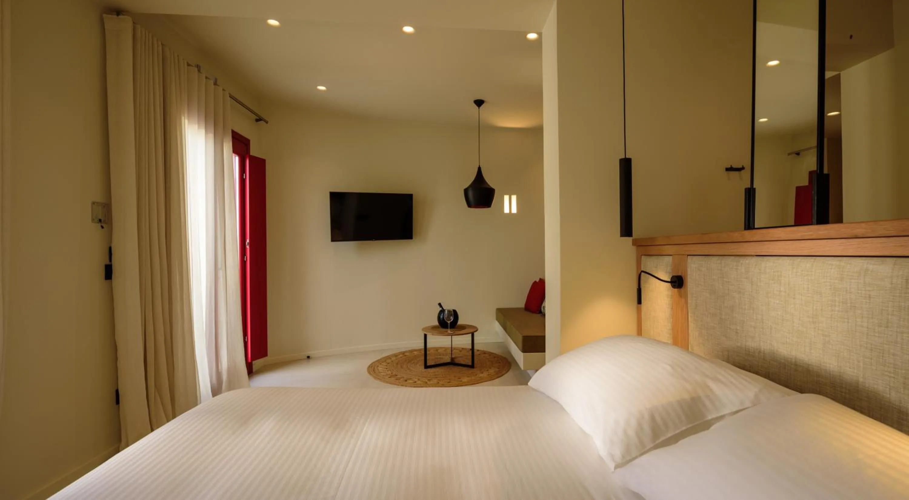 Bed in 11:11 By Potnia