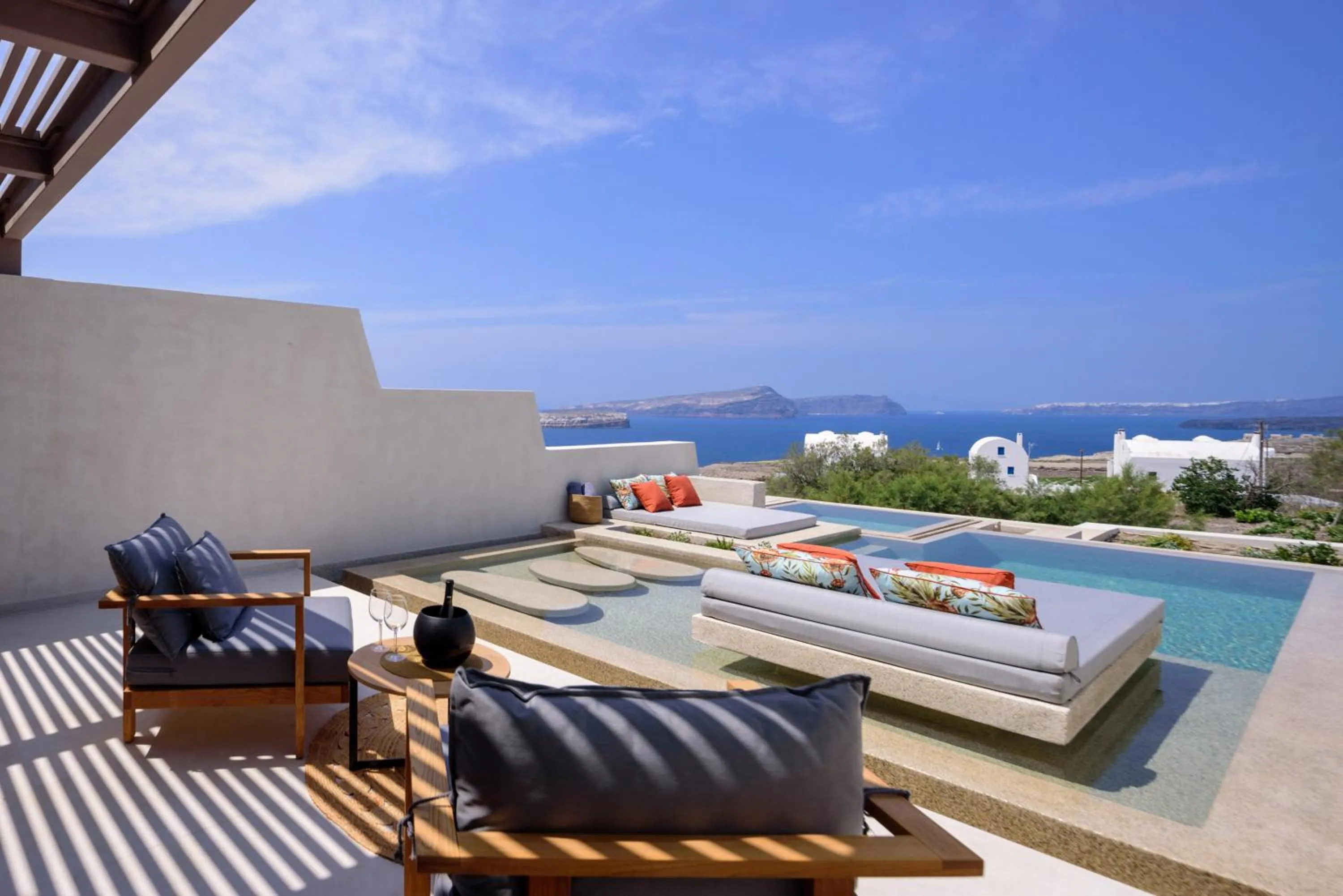 Patio in 11:11 By Potnia