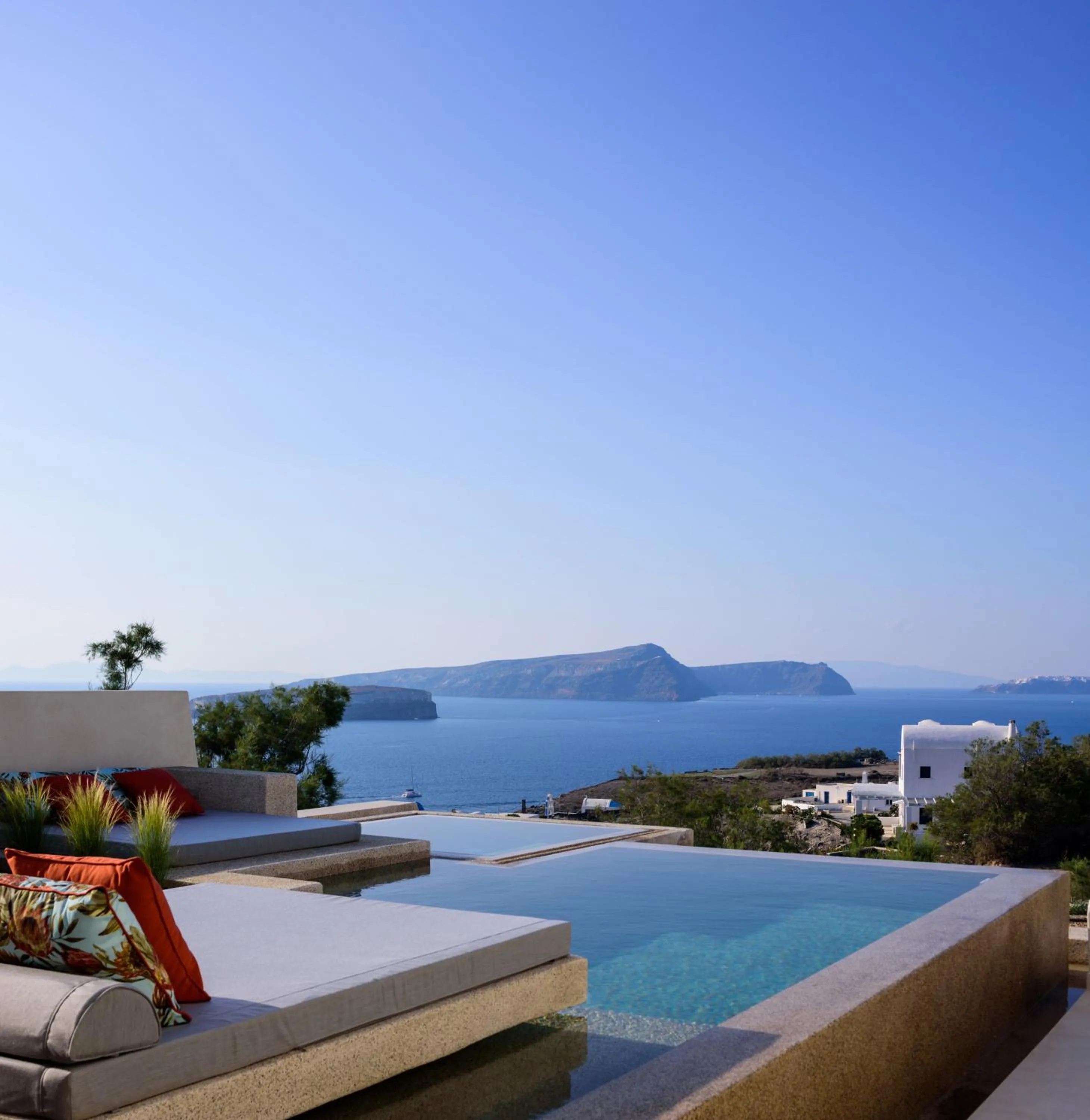 Property building in 11:11 By Potnia