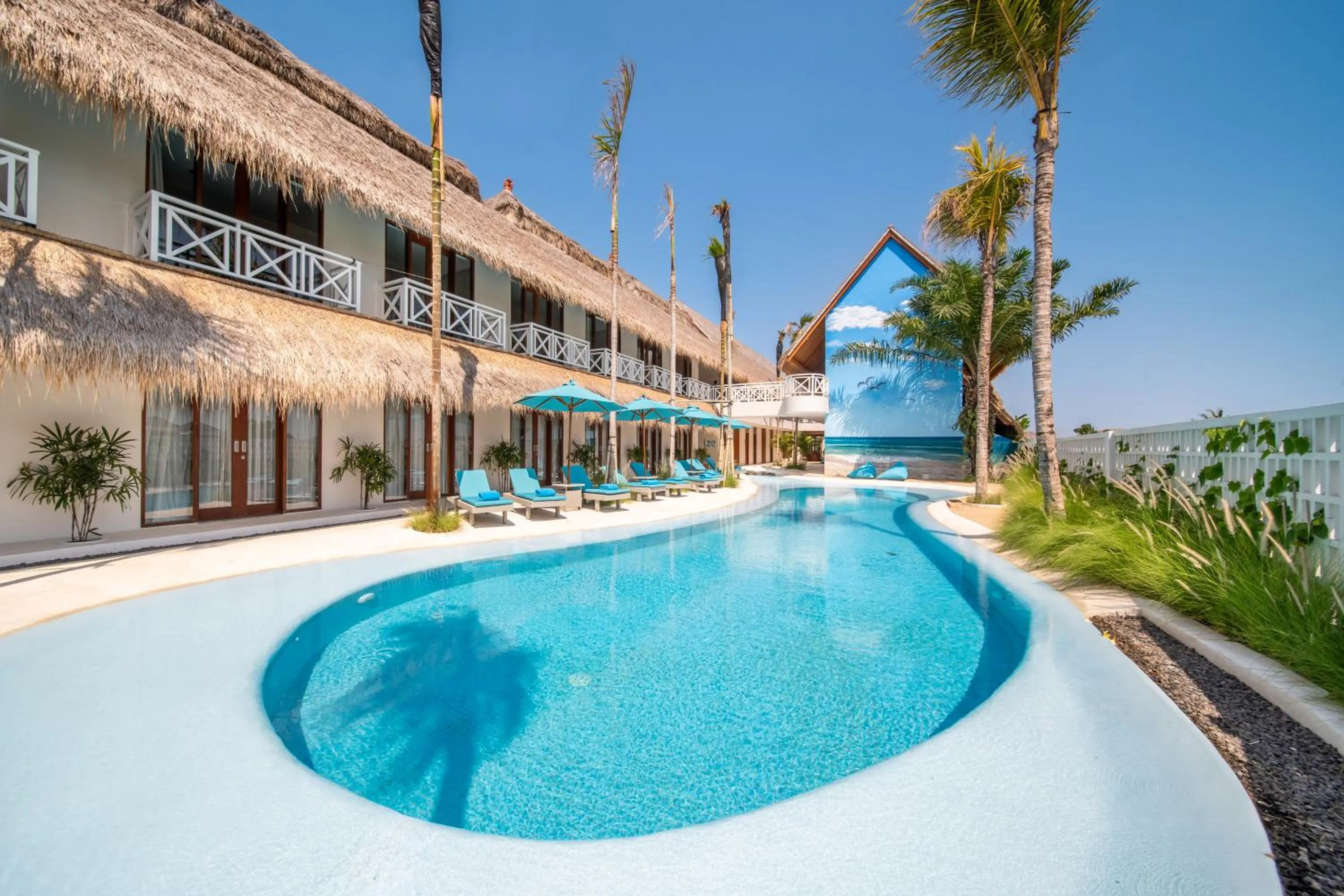 Swimming pool in IZE Canggu by LifestyleRetreats