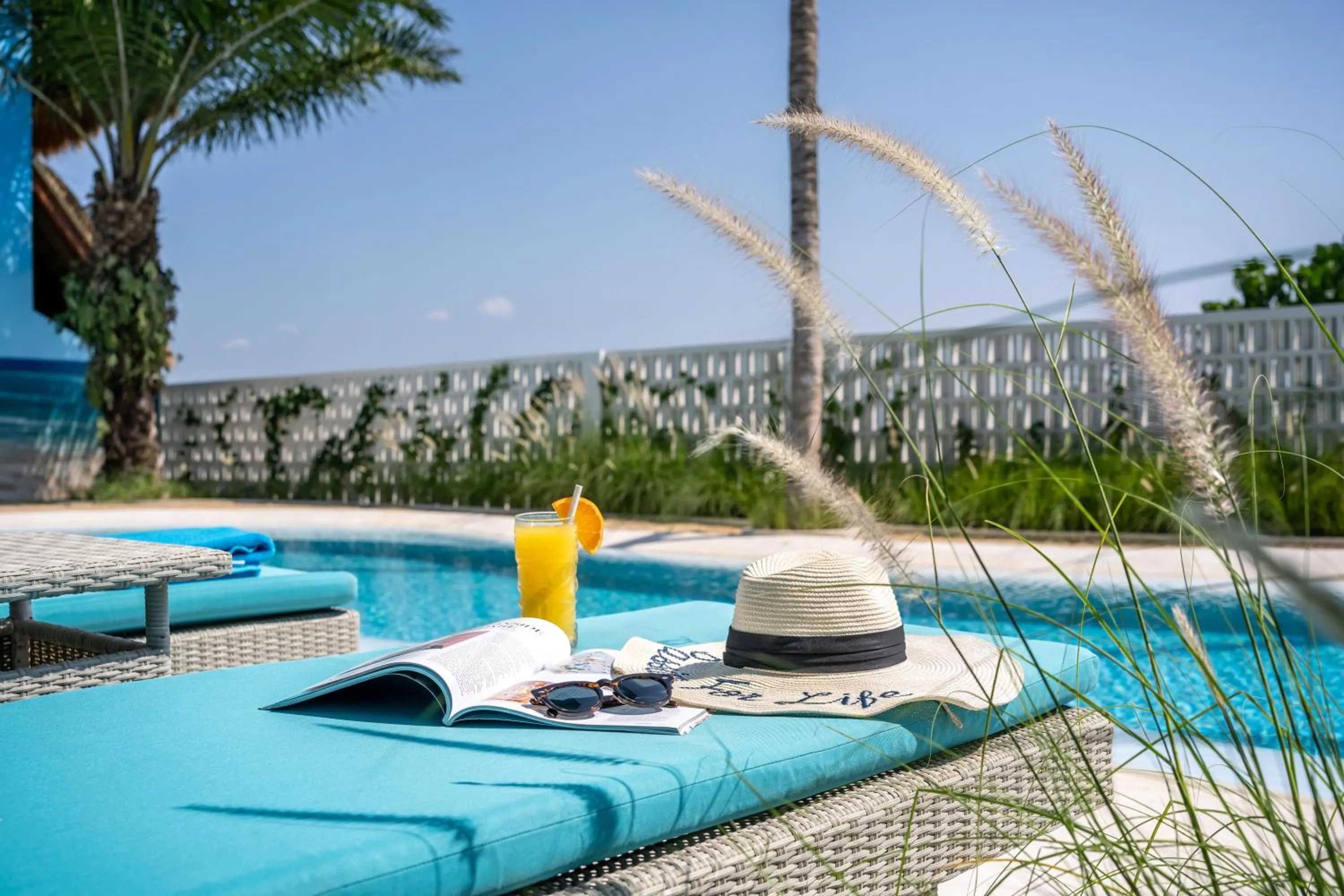 Swimming pool in IZE Canggu by LifestyleRetreats