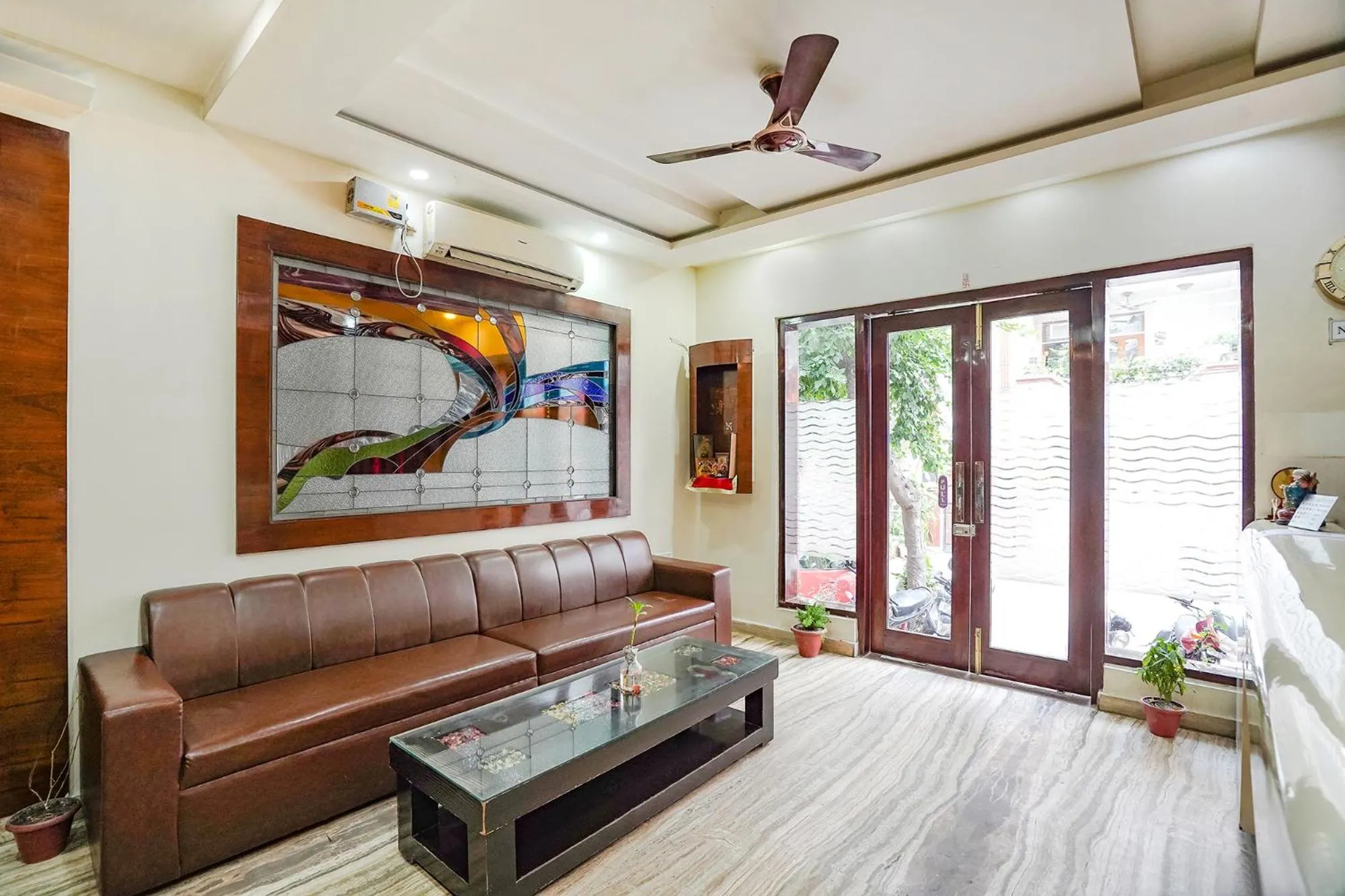 Seating area in FabHotel Cloud 9 Shopprix Mall