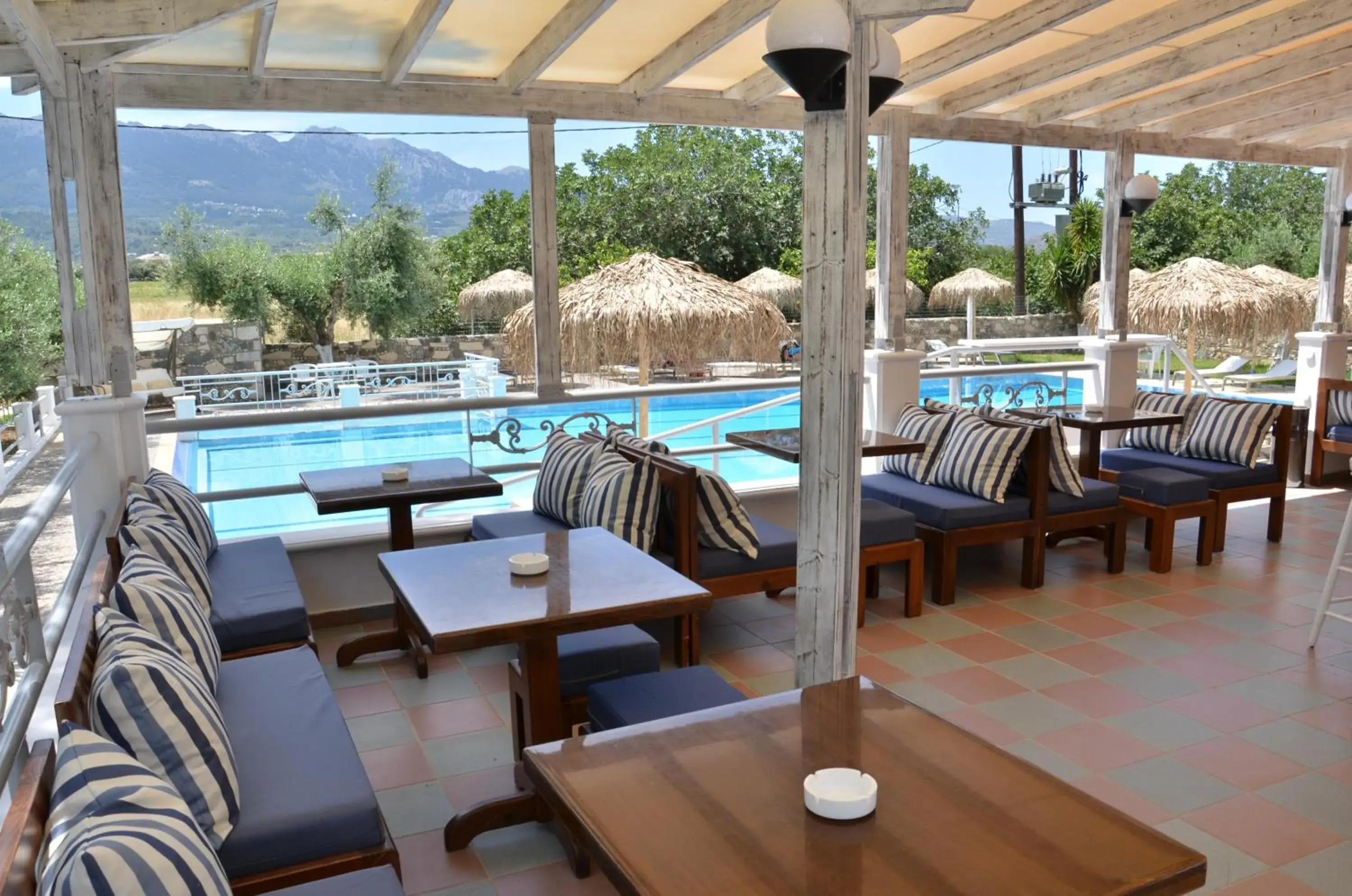 Lounge or bar in Blue Nest Hotel Lounge or bar in Blue Nest Hotel