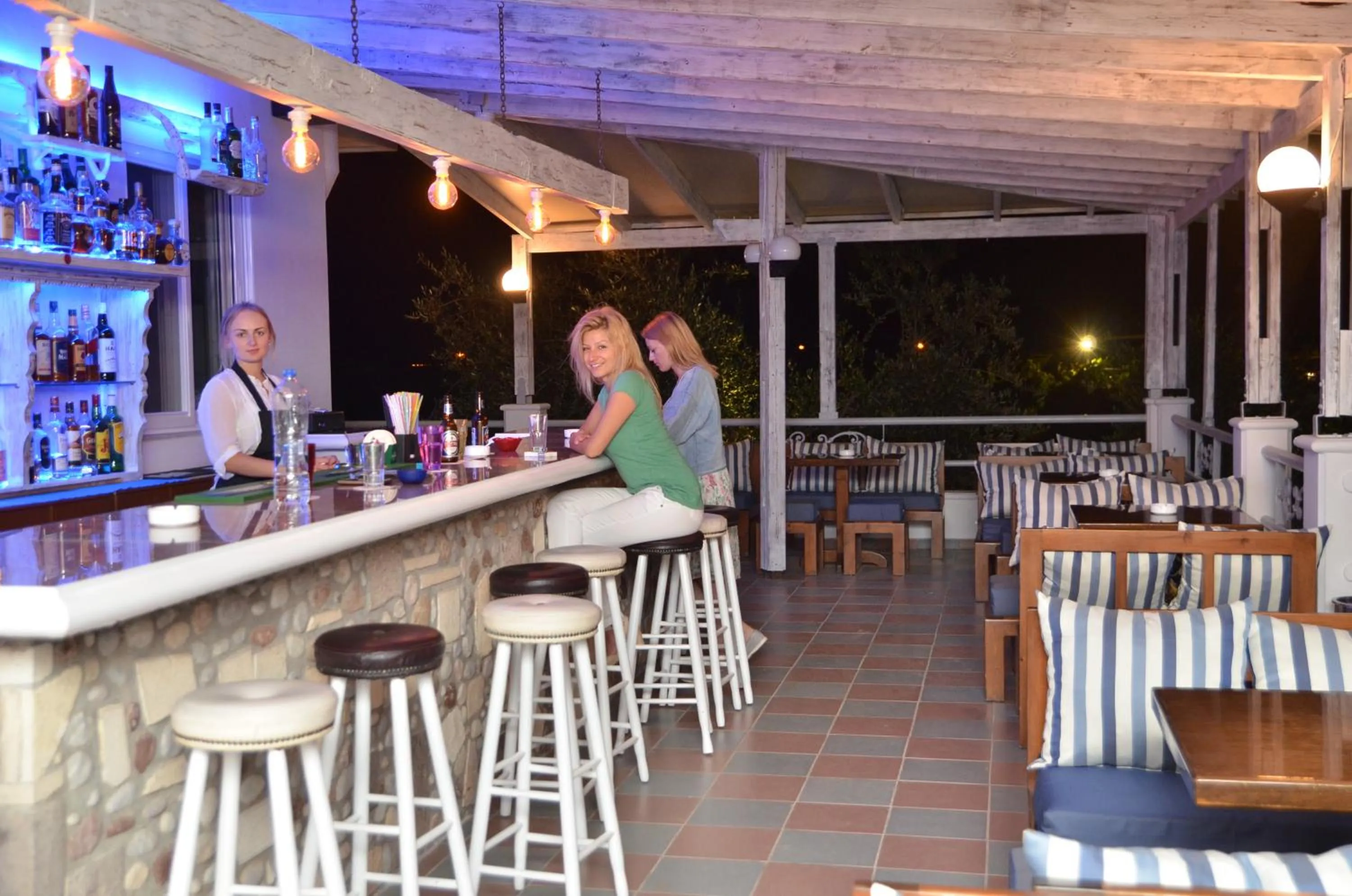 Lounge or bar in Blue Nest Hotel