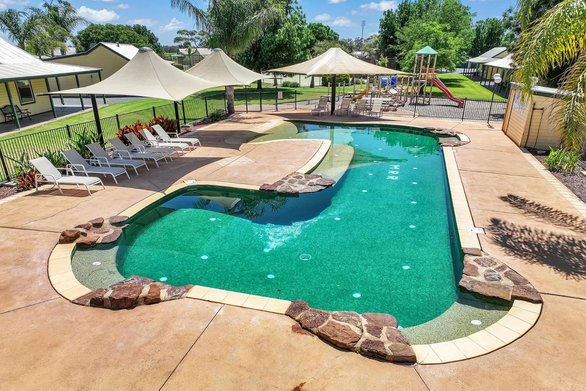 Swimming pool in Murray River Resort