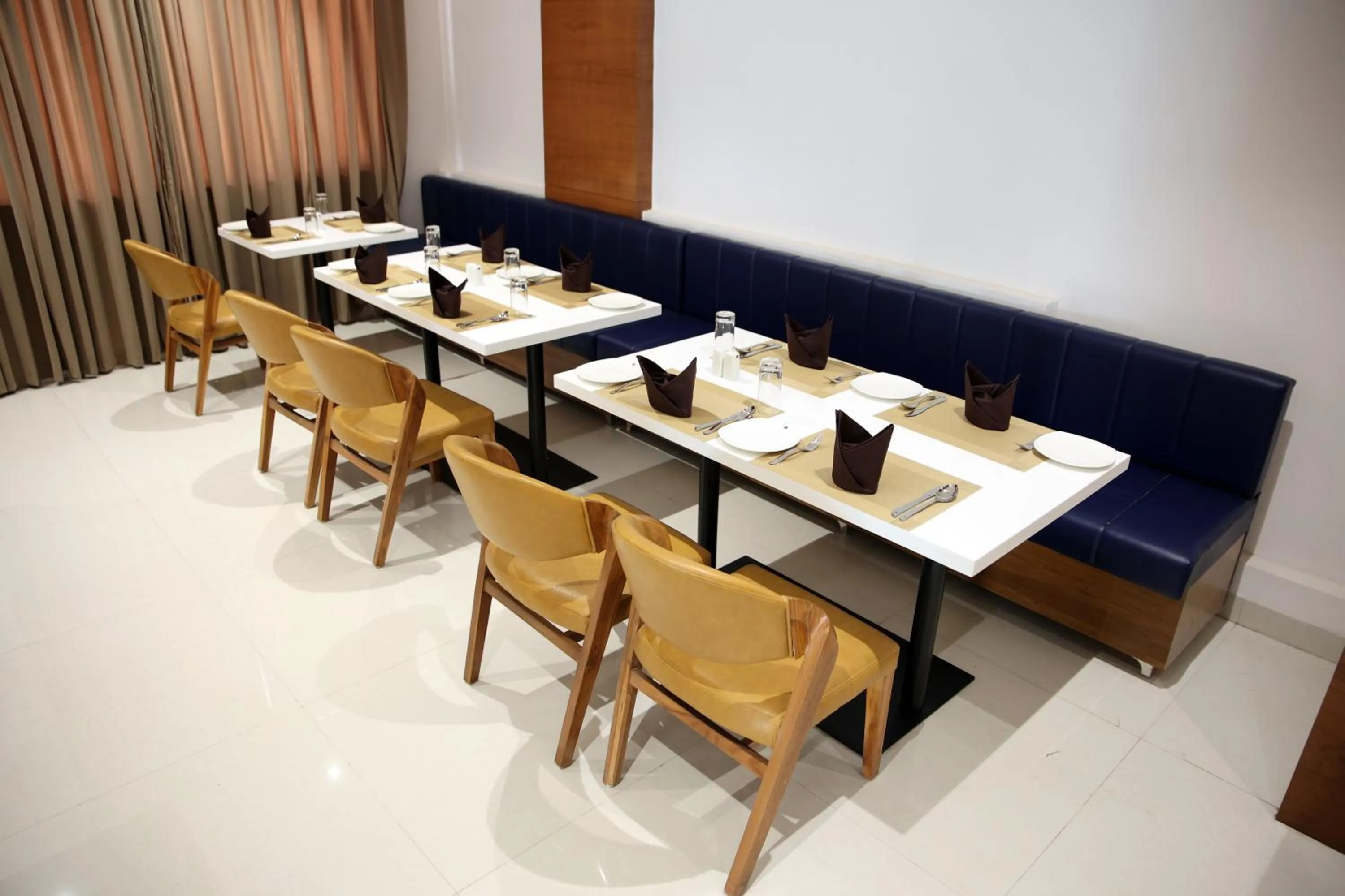 Restaurant/places to eat in Lords Eco Inn, Ambaji