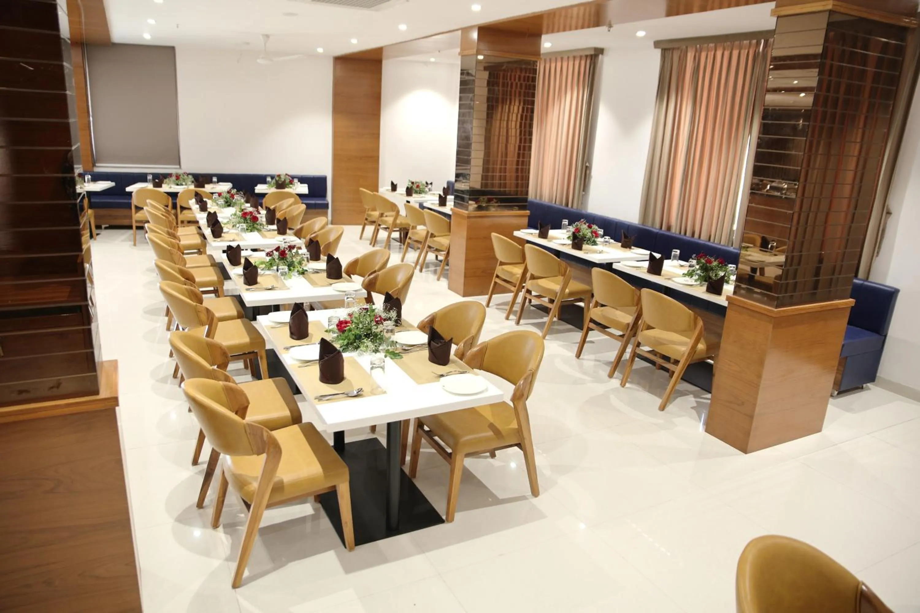 Restaurant/places to eat in Lords Eco Inn, Ambaji