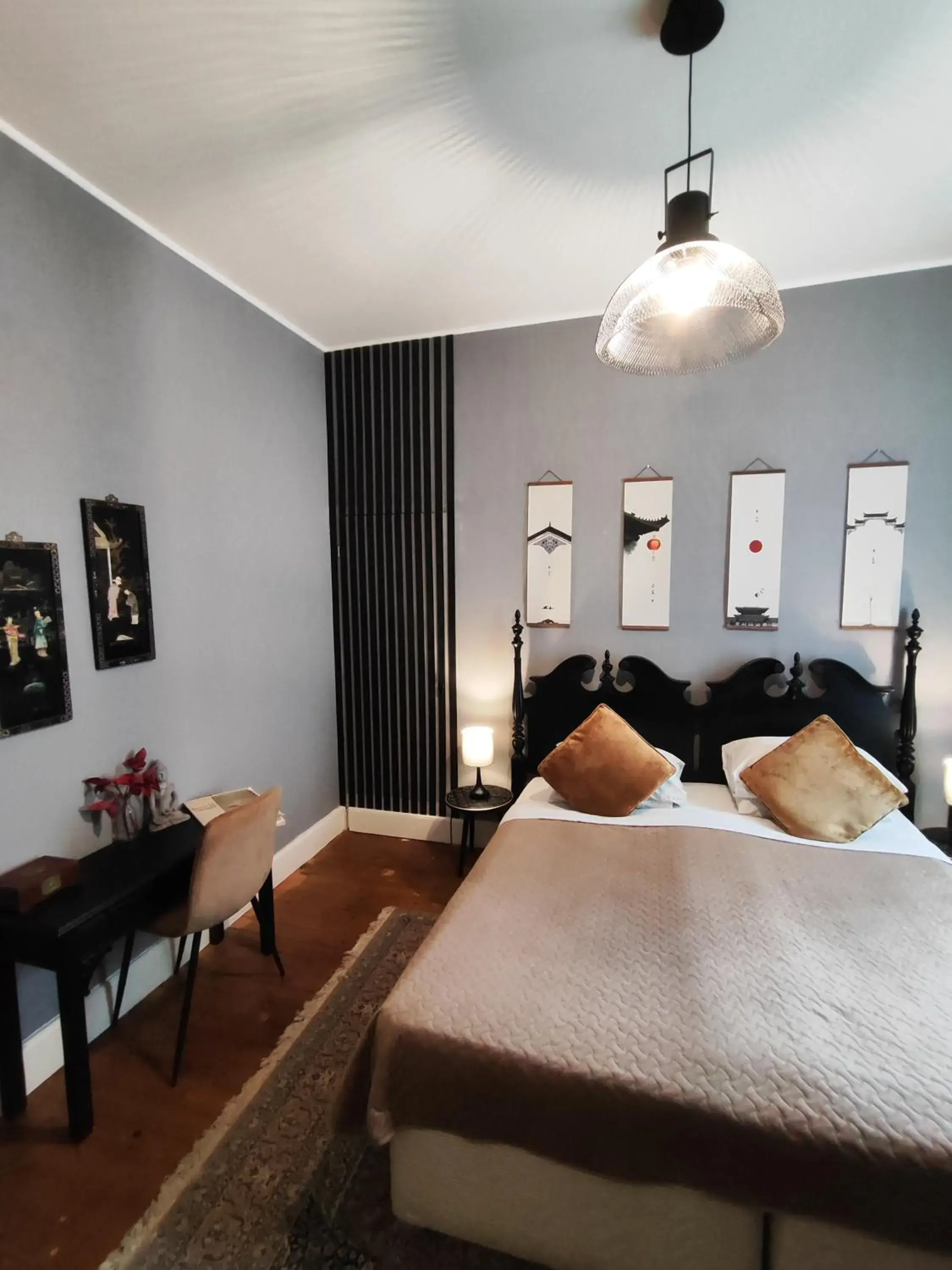 Double Room - single occupancy in L'Entrée Chambres d'Hôtes Bar & Restaurant Double Room - single occupancy in L'Entrée Chambres d'Hôtes Bar & Restaurant