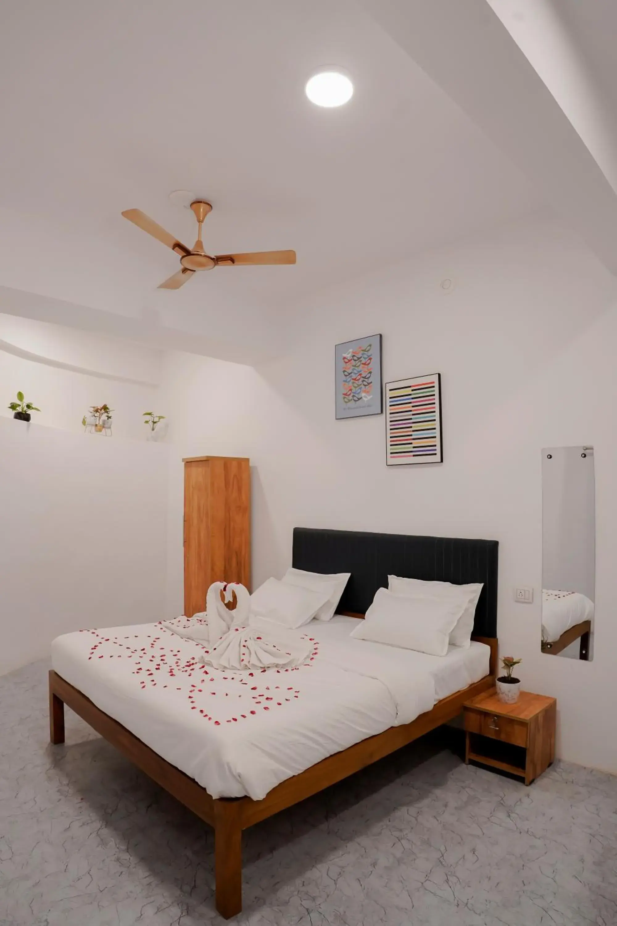 Bed in Hotel Royal Accord Bed in Hotel Royal Accord