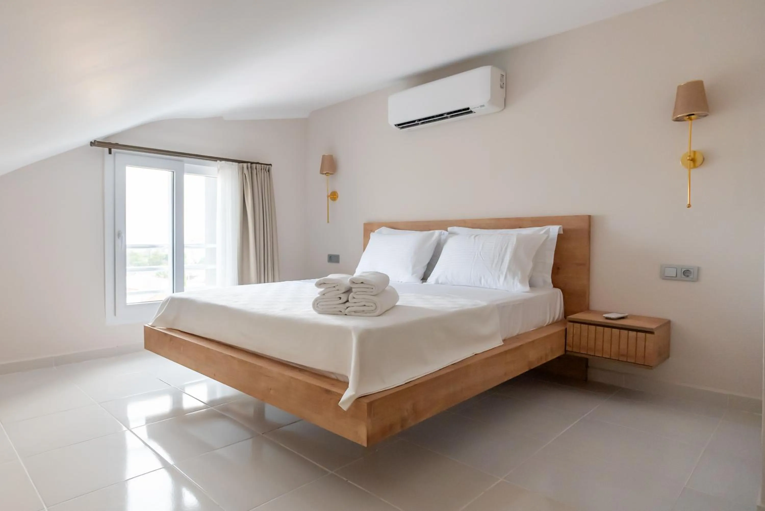 Bed in Soul House Kuşadası