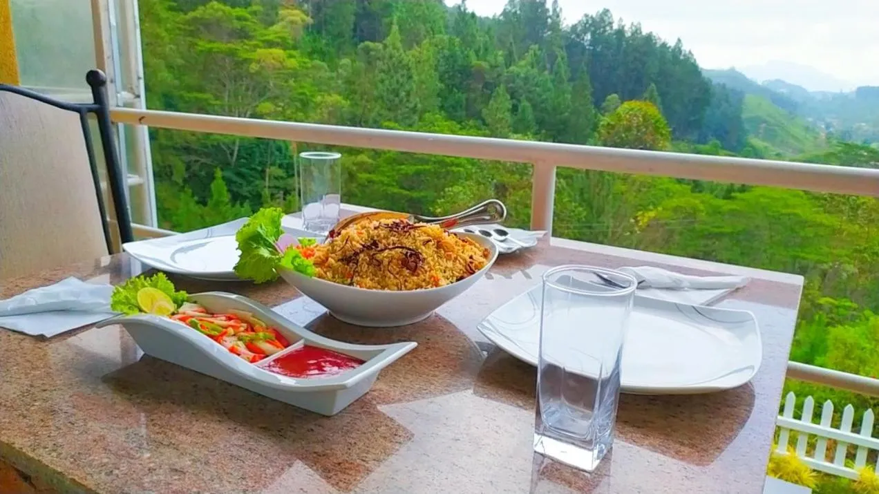 Dining area in Lassana Holiday Bungalow