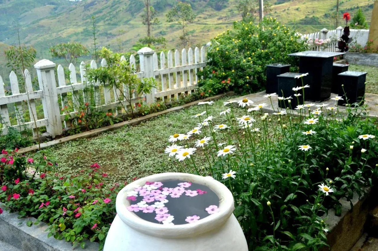 Lassana Holiday Bungalow