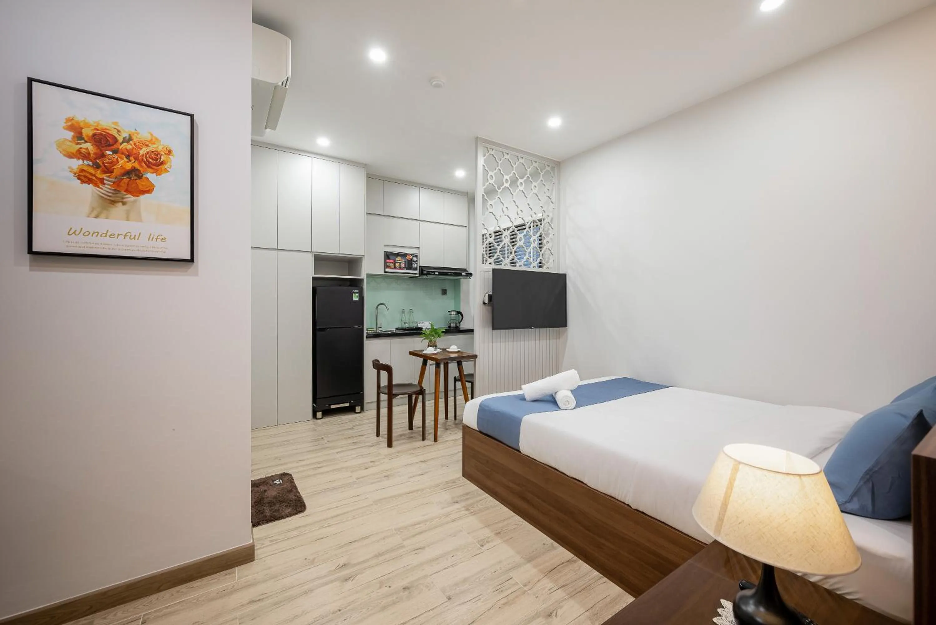 TV and multimedia, Bed in Cozrum Homes - Kena House