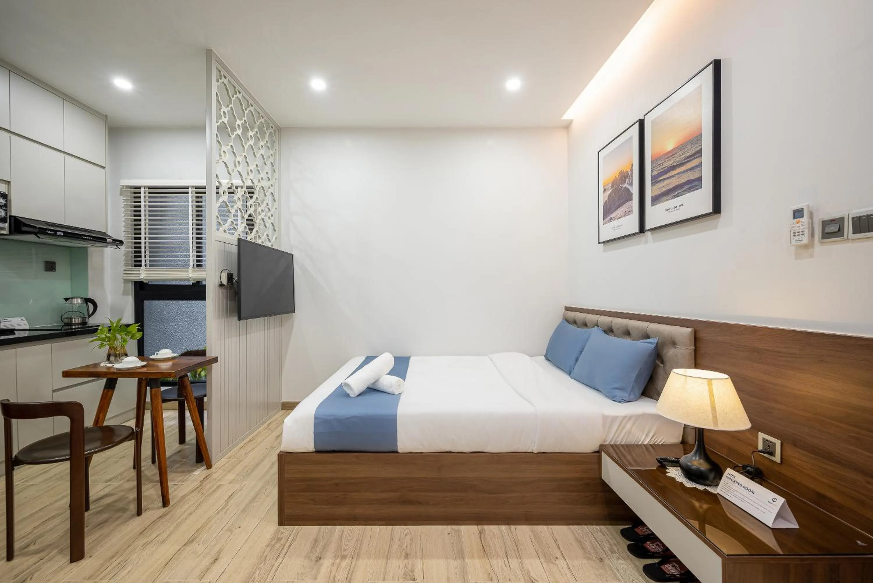TV and multimedia, Bed in Cozrum Homes - Kena House