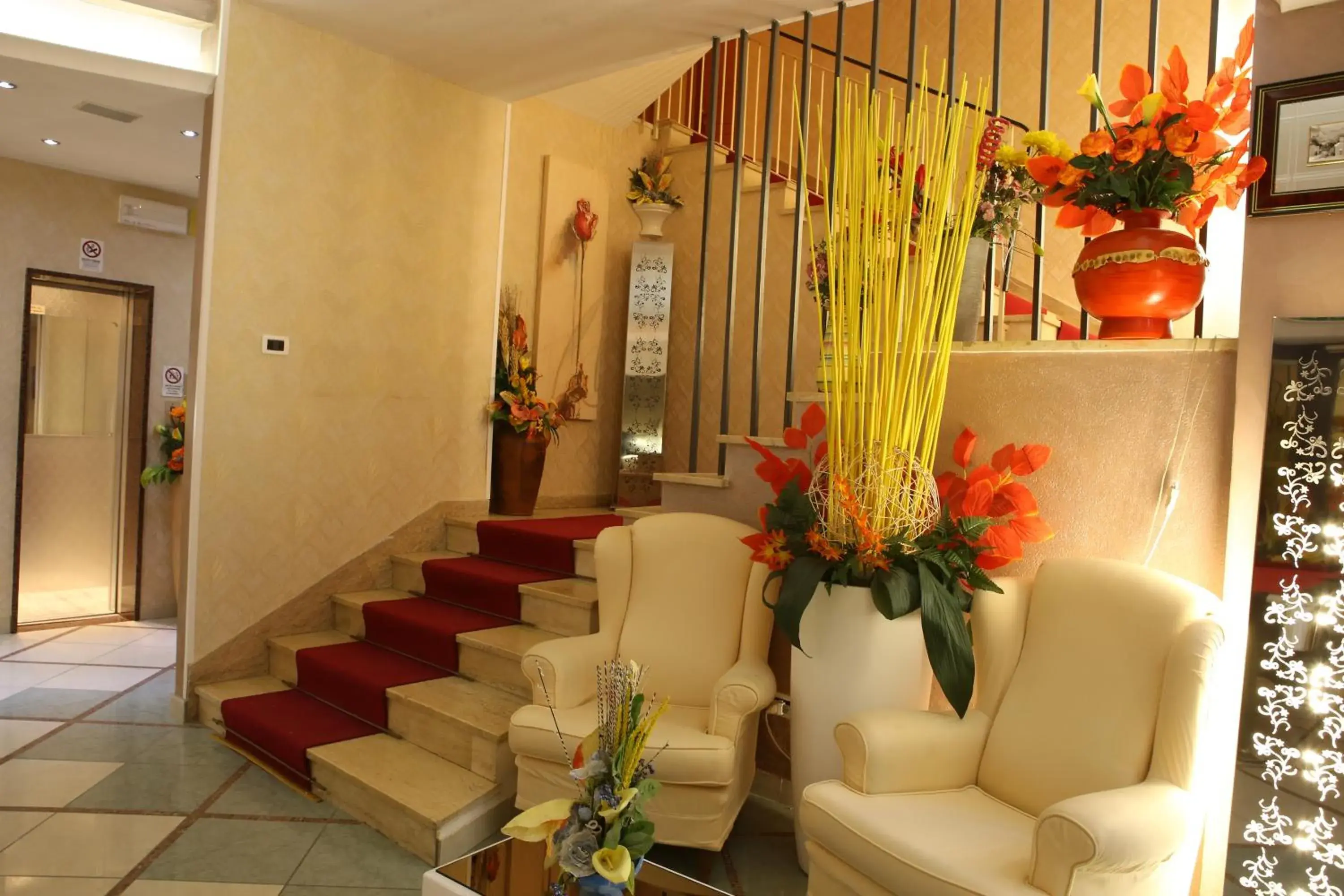 Lobby/Reception in Hotel Busignani