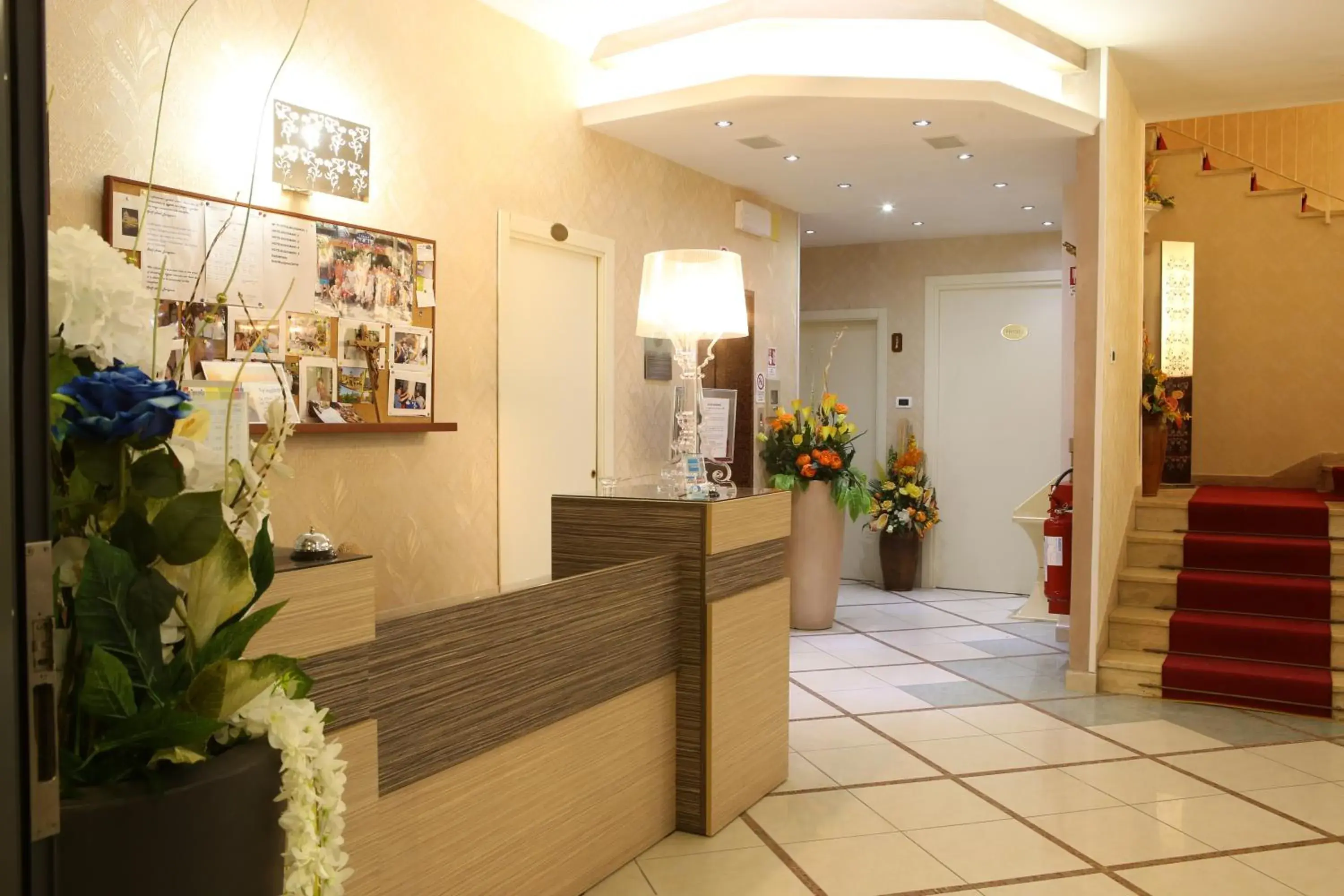 Lobby/Reception in Hotel Busignani