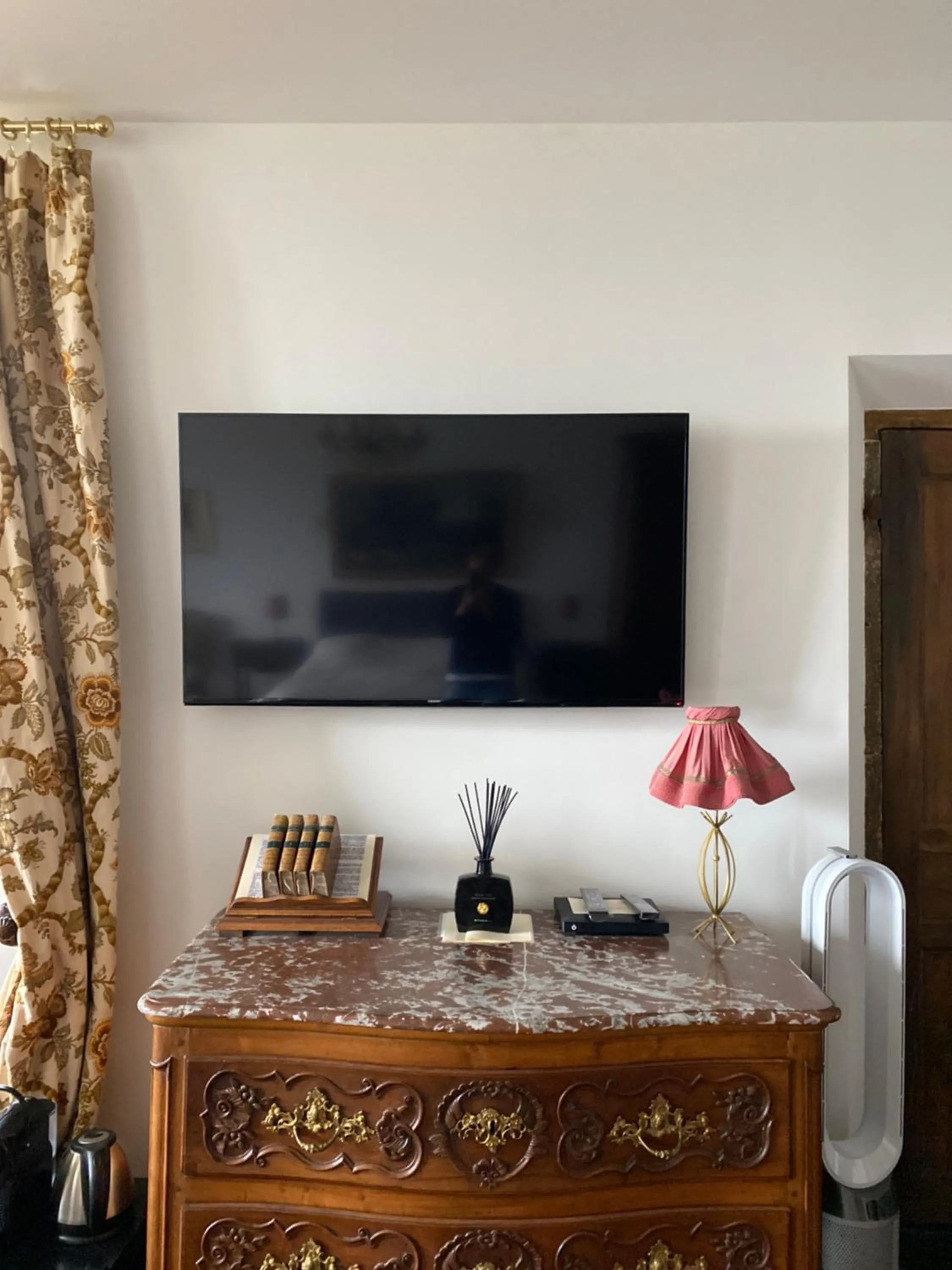 TV and multimedia in Château du Puech